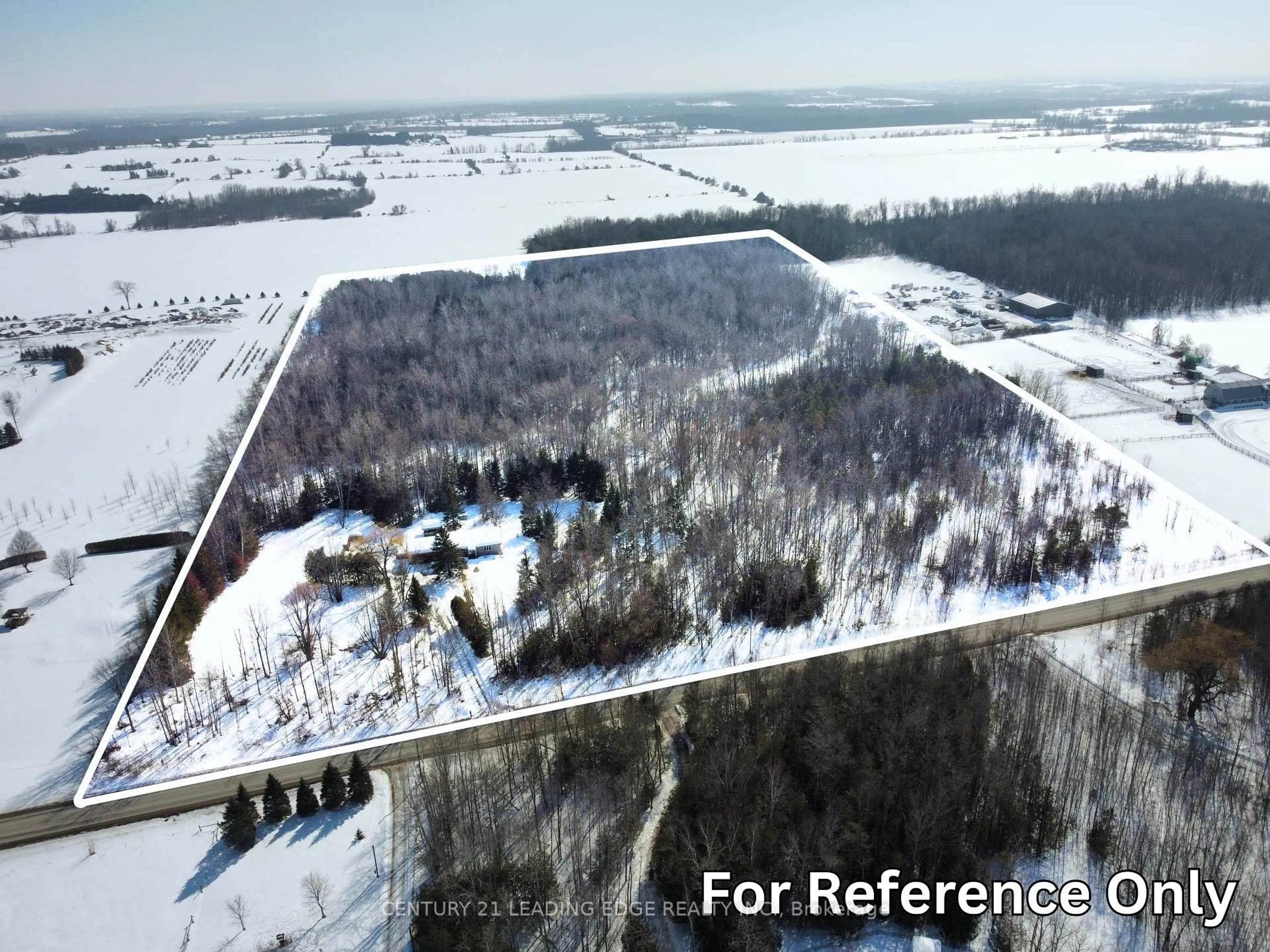 A pic from outside/outdoor area/front of a property/back of a property/a pic from drone, forest/trees view for 3525 Pollock Rd, Georgina Ontario L4P 0P6