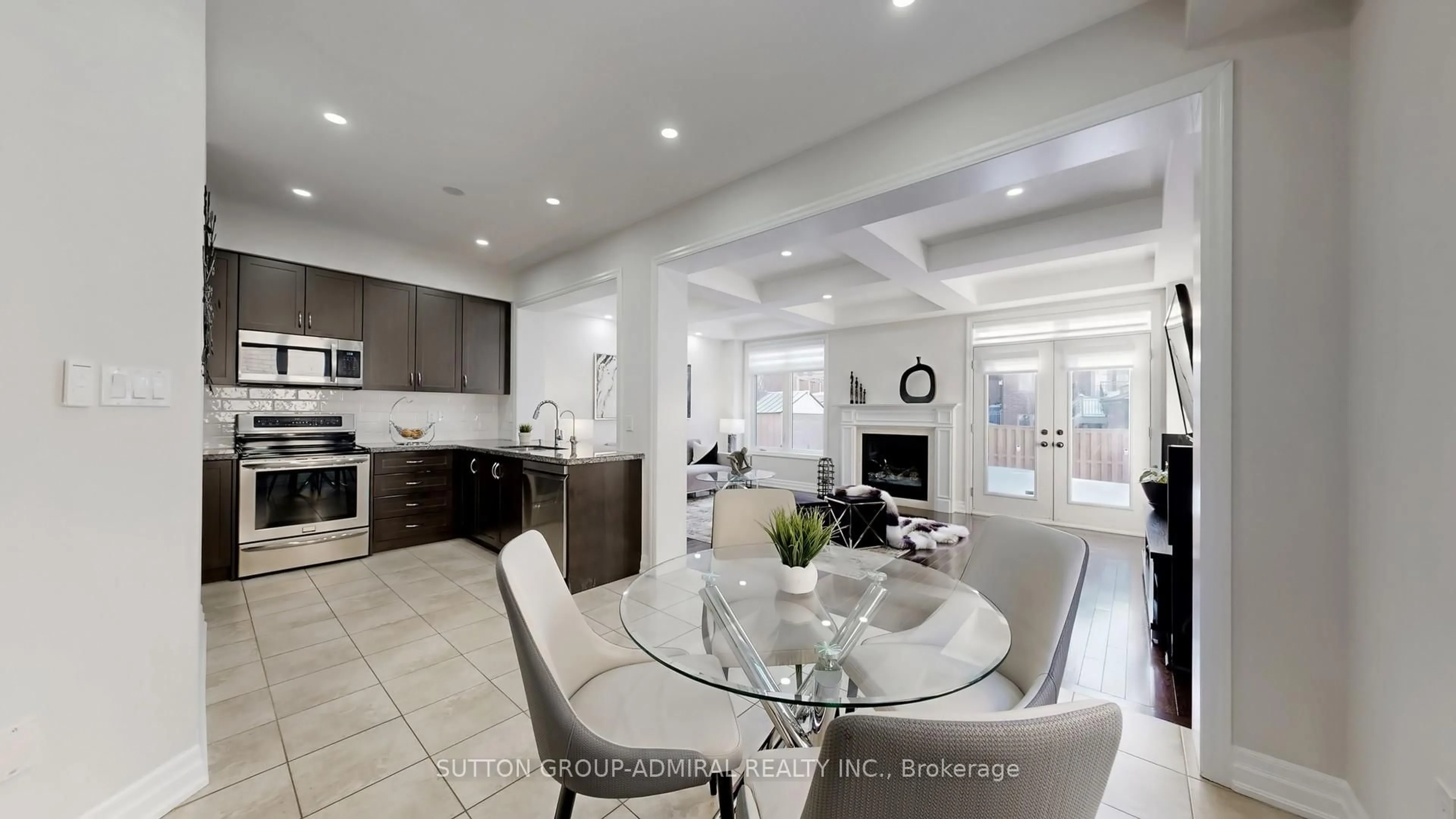 Open concept kitchen, ceramic/tile floor for 87 Robert Berry Cres, King Ontario L7B 0M6