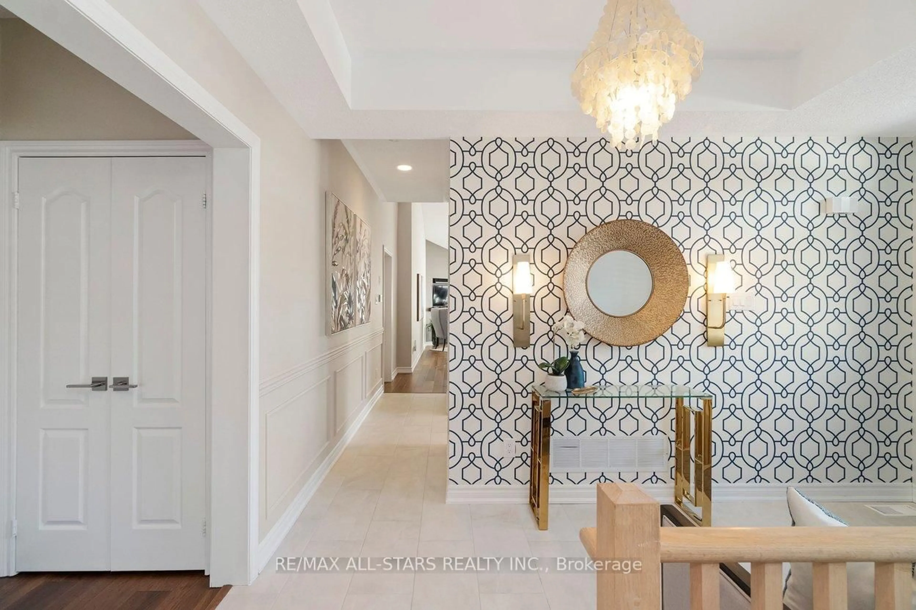 Indoor entryway for 1 Christina Falls Way, Markham Ontario L6E 1B4