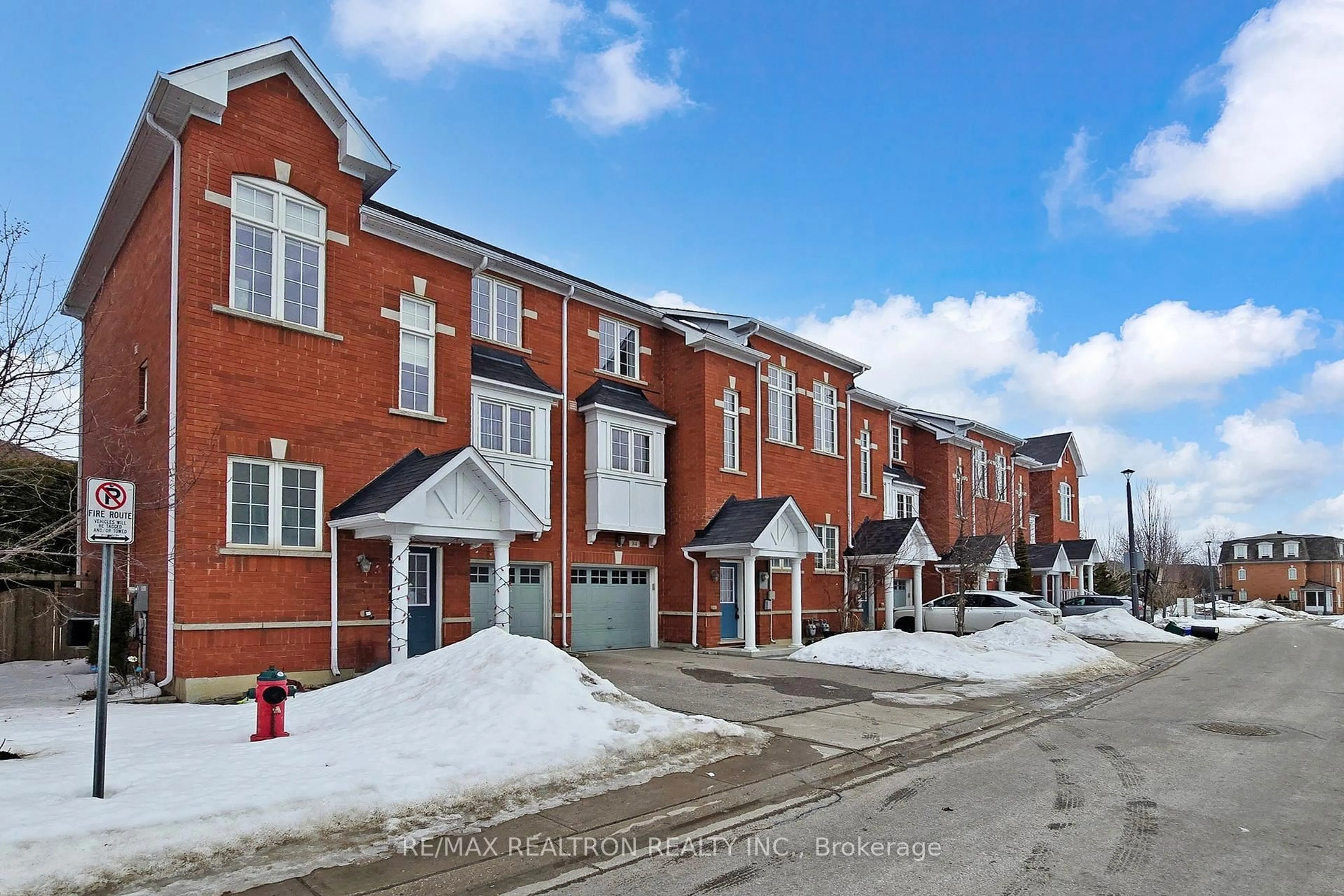 Unknown for 15 Old Colony Rd #84, Richmond Hill Ontario L4E 4L5