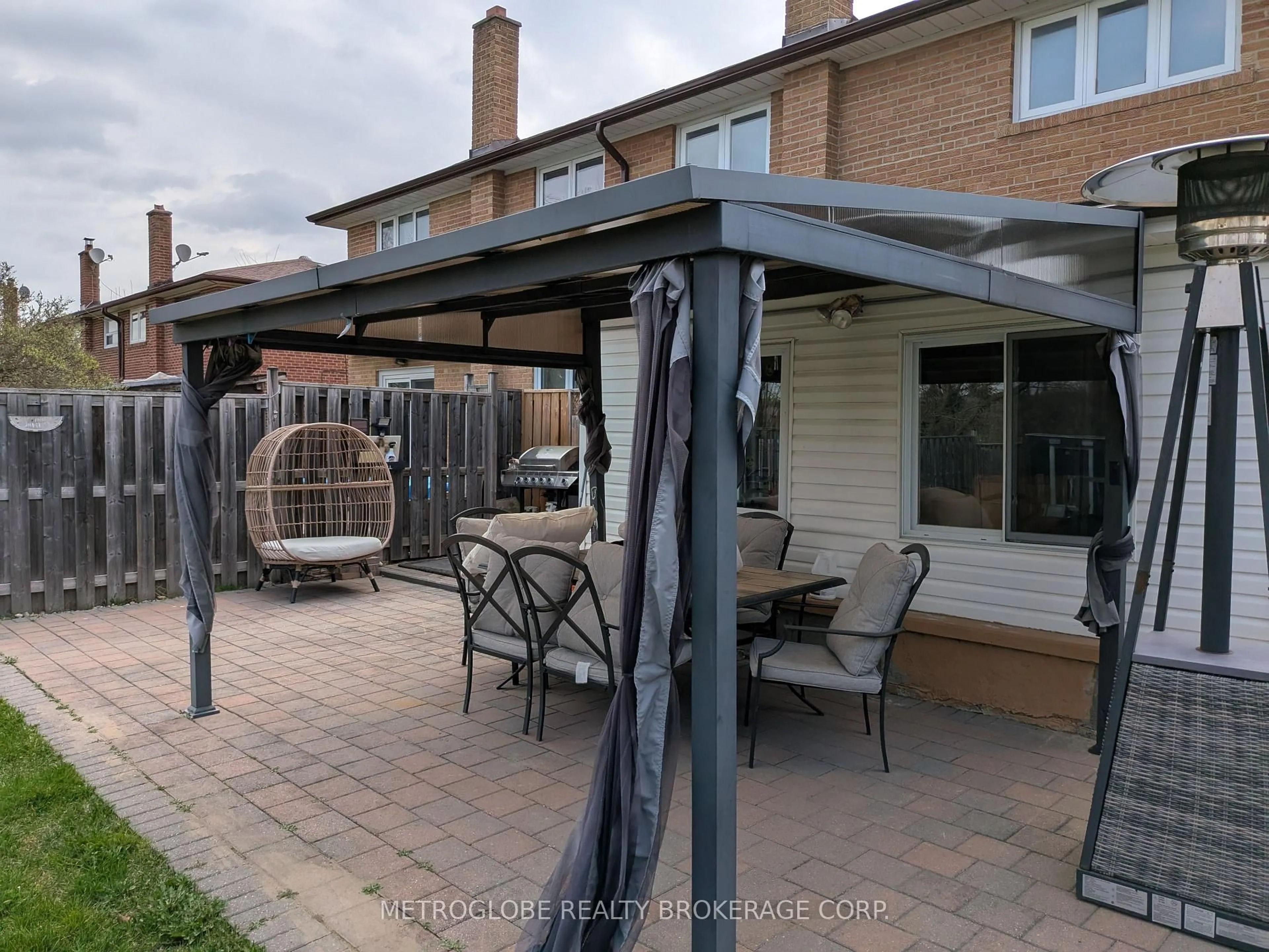 Patio, street for 174 Andrew Park, Vaughan Ontario L4L 1G3