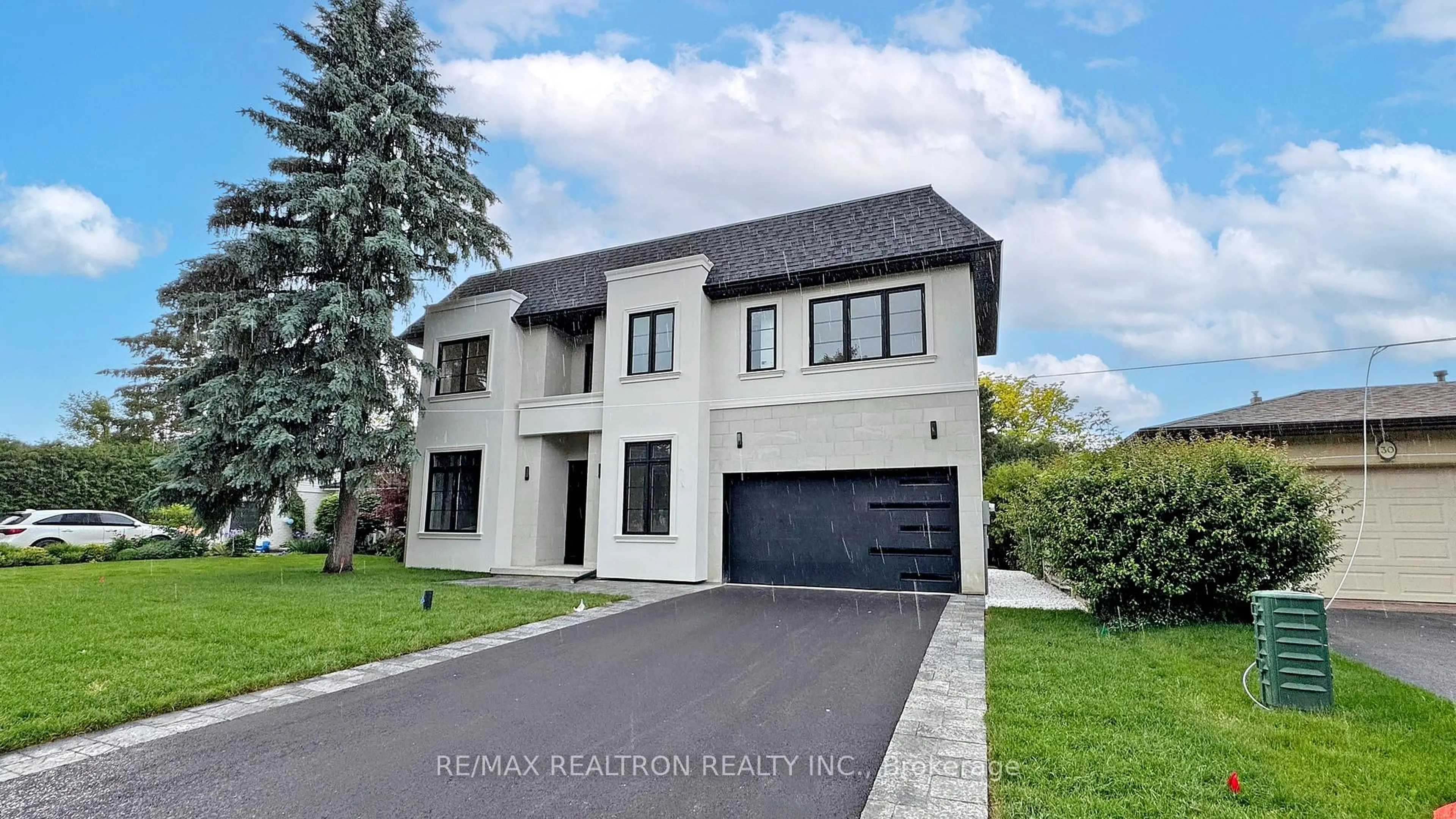 Home with brick exterior material, street for 32 Cossar Dr, Aurora Ontario L4G 3N8