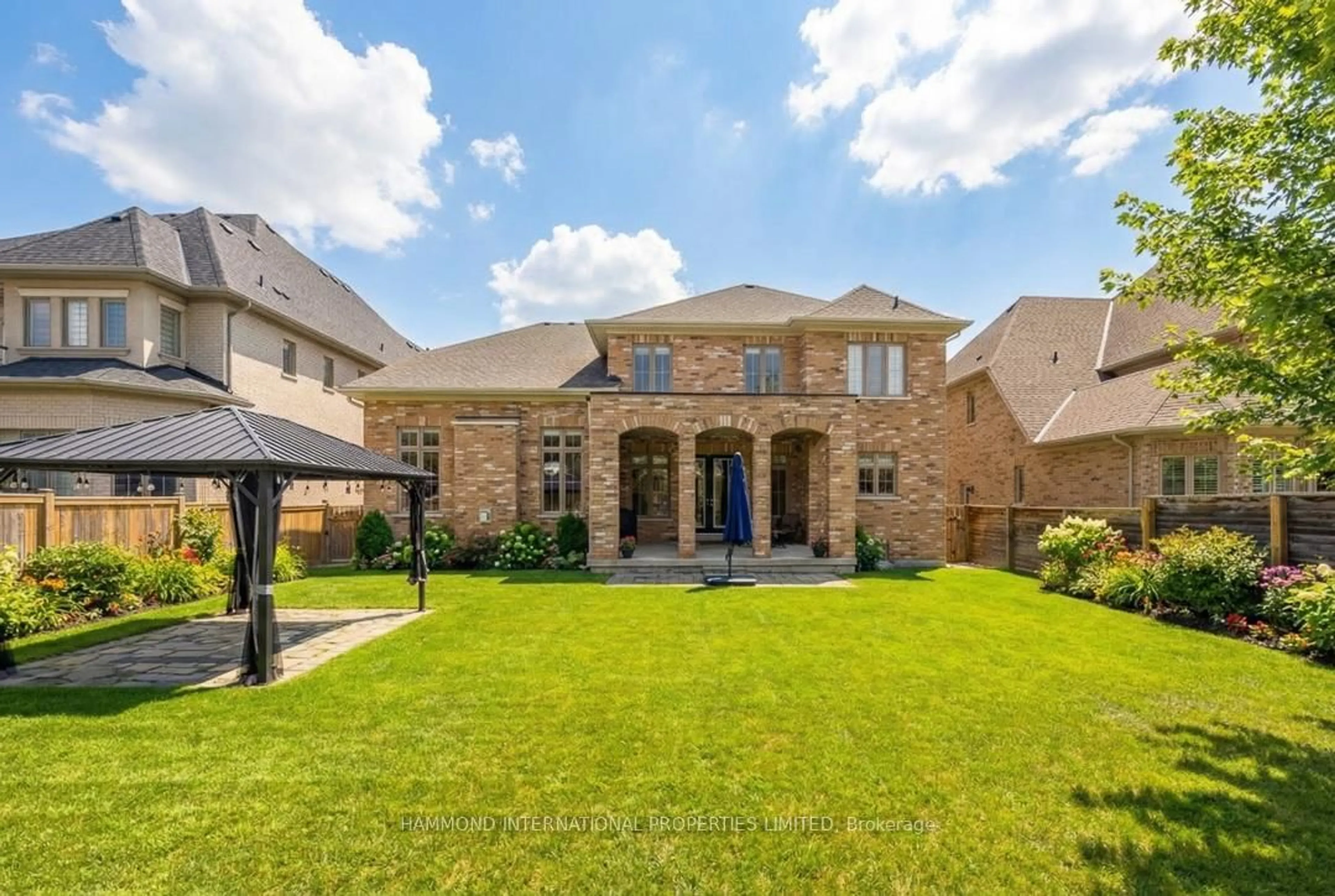 Home with brick exterior material, street for 7 Kinghorn Rd, King Ontario L7B 0M8