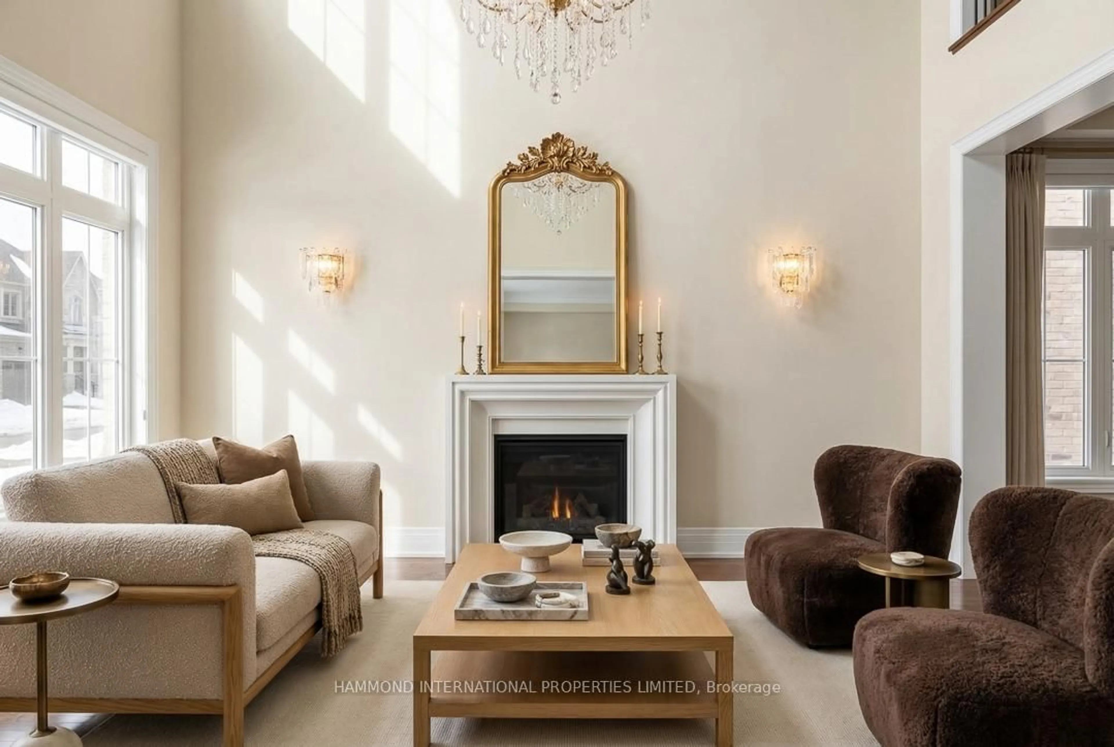 Living room with furniture, unknown for 7 Kinghorn Rd, King Ontario L7B 0M8