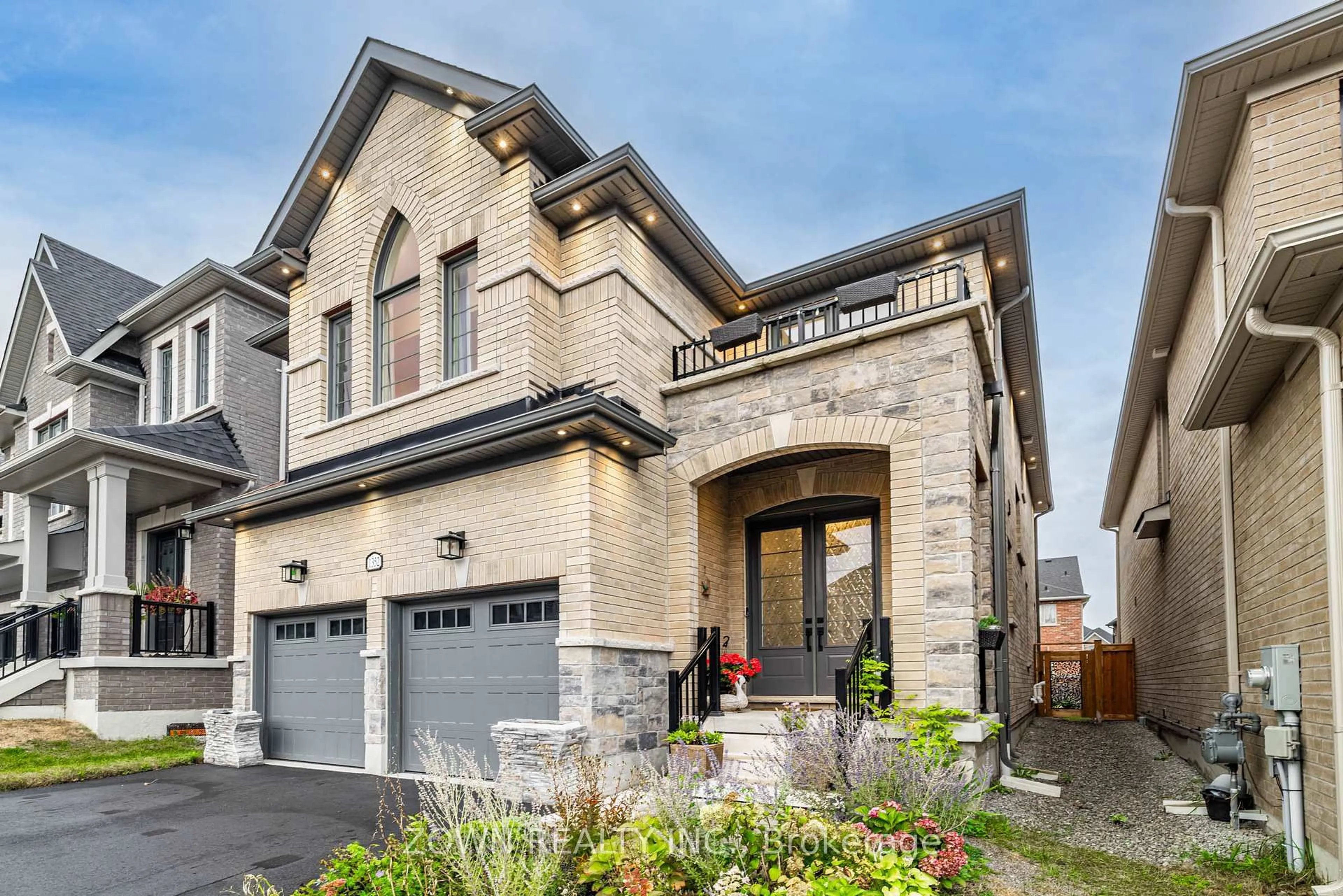 Home with brick exterior material, street for 1352 Blackmore St, Innisfil Ontario L9S 0P2