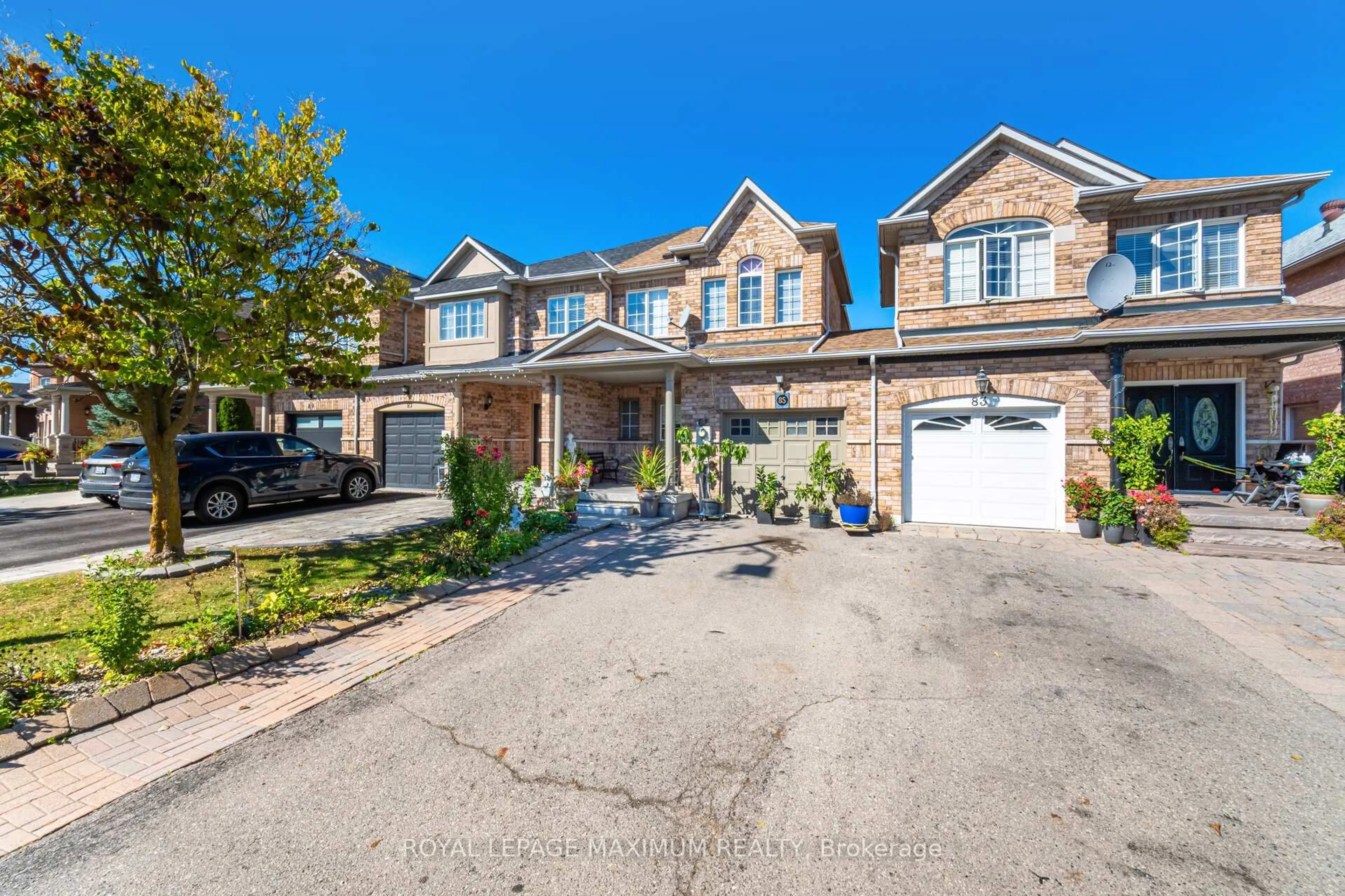 Home with brick exterior material, street for 85 Ronan Cres, Vaughan Ontario L4H 2J6