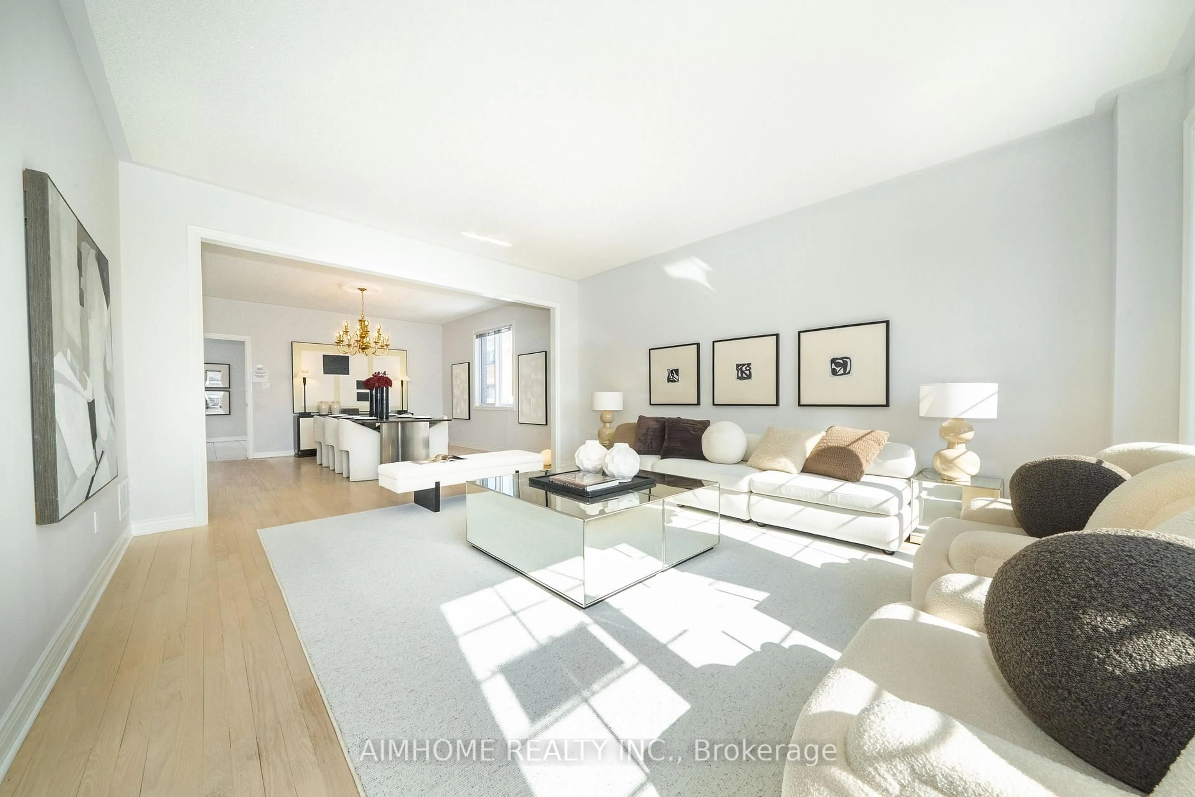 Living room with furniture, unknown for 92 Springbrook Dr, Richmond Hill Ontario L4B 3P9