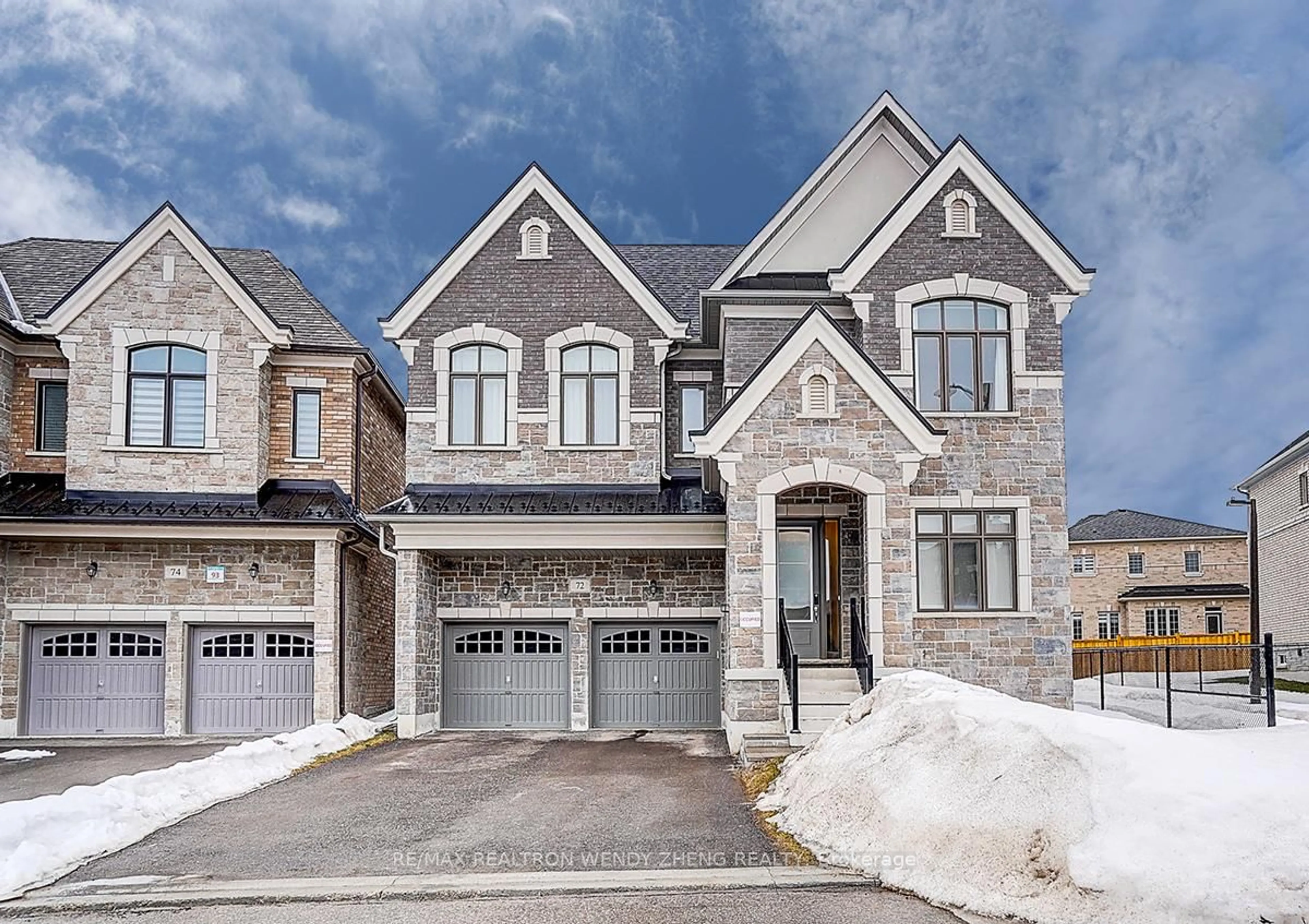 Home with brick exterior material, street for 72 Current Dr, Richmond Hill Ontario L4S 0M9