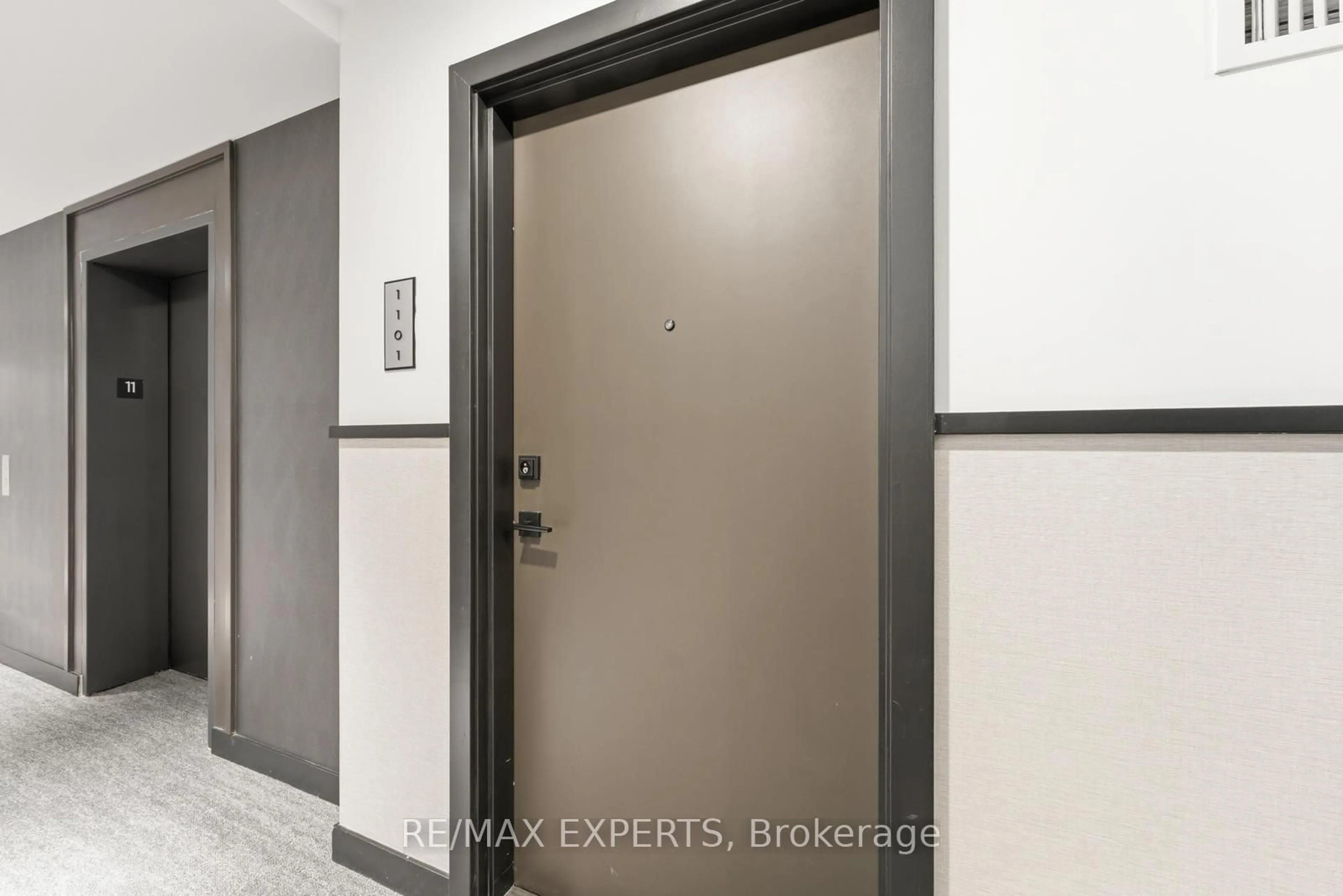 Indoor entryway for 474 Caldari Rd #1101, Vaughan Ontario L4K 0R5