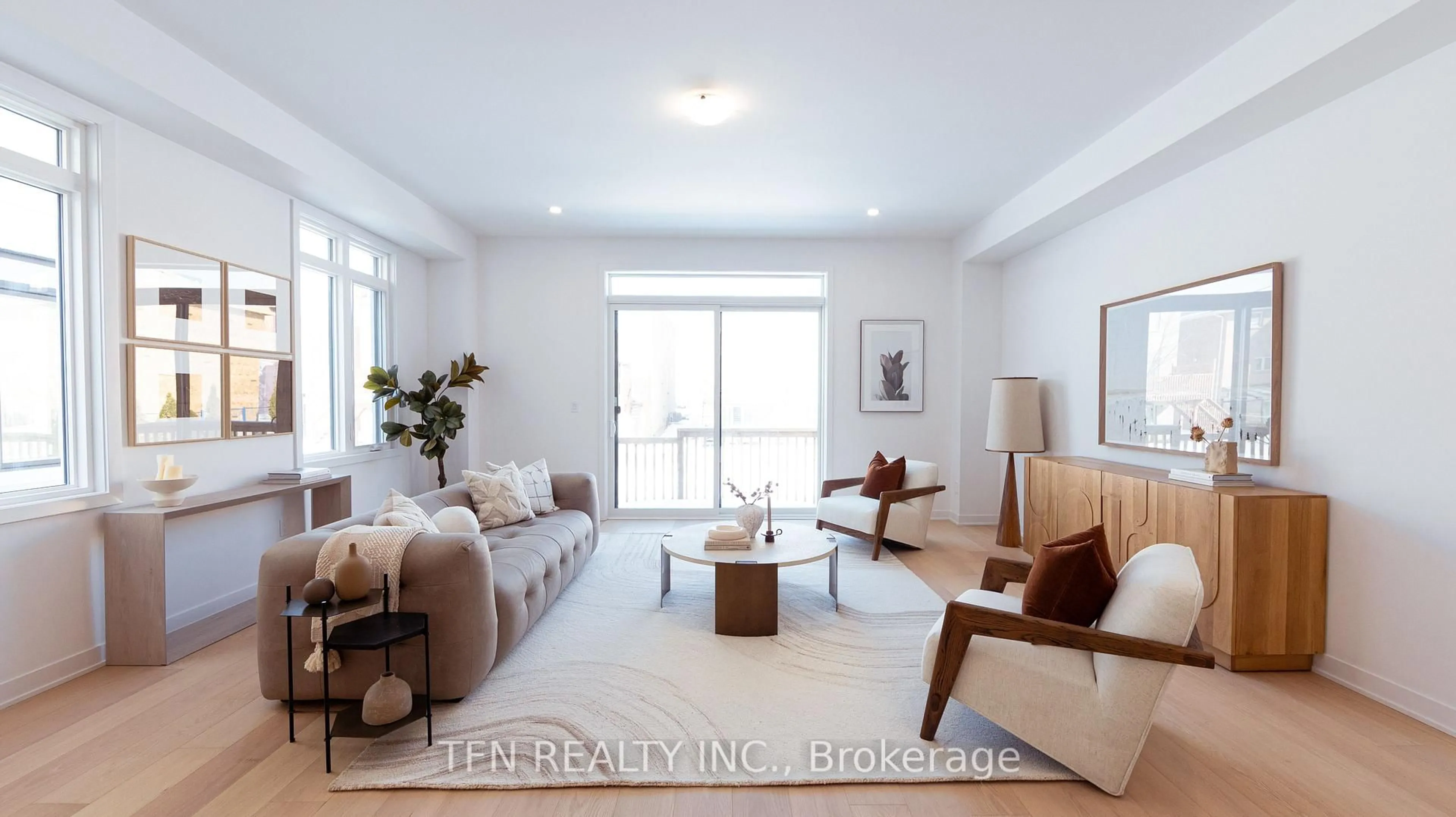 Living room with furniture, wood/laminate floor for 12 Imogene Crt, Richmond Hill Ontario L4C 6J7