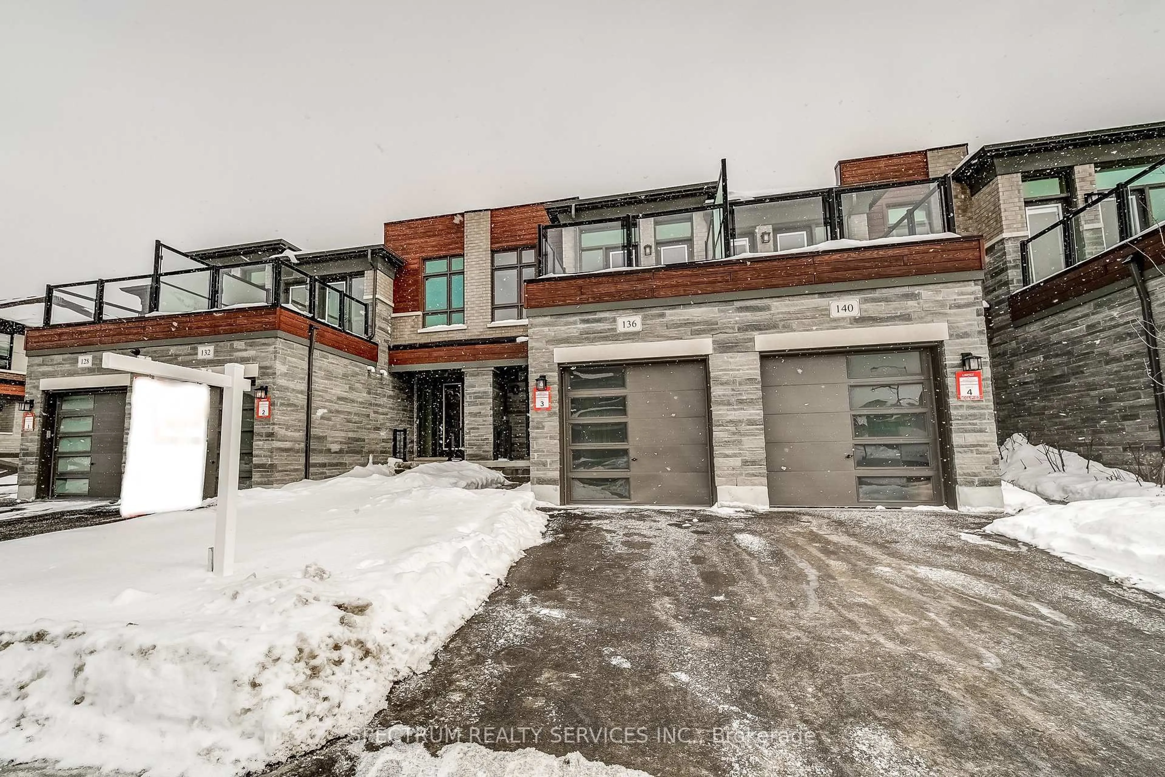 Home with brick exterior material, building for 136 Adario Cres, Vaughan Ontario L4H 4P7