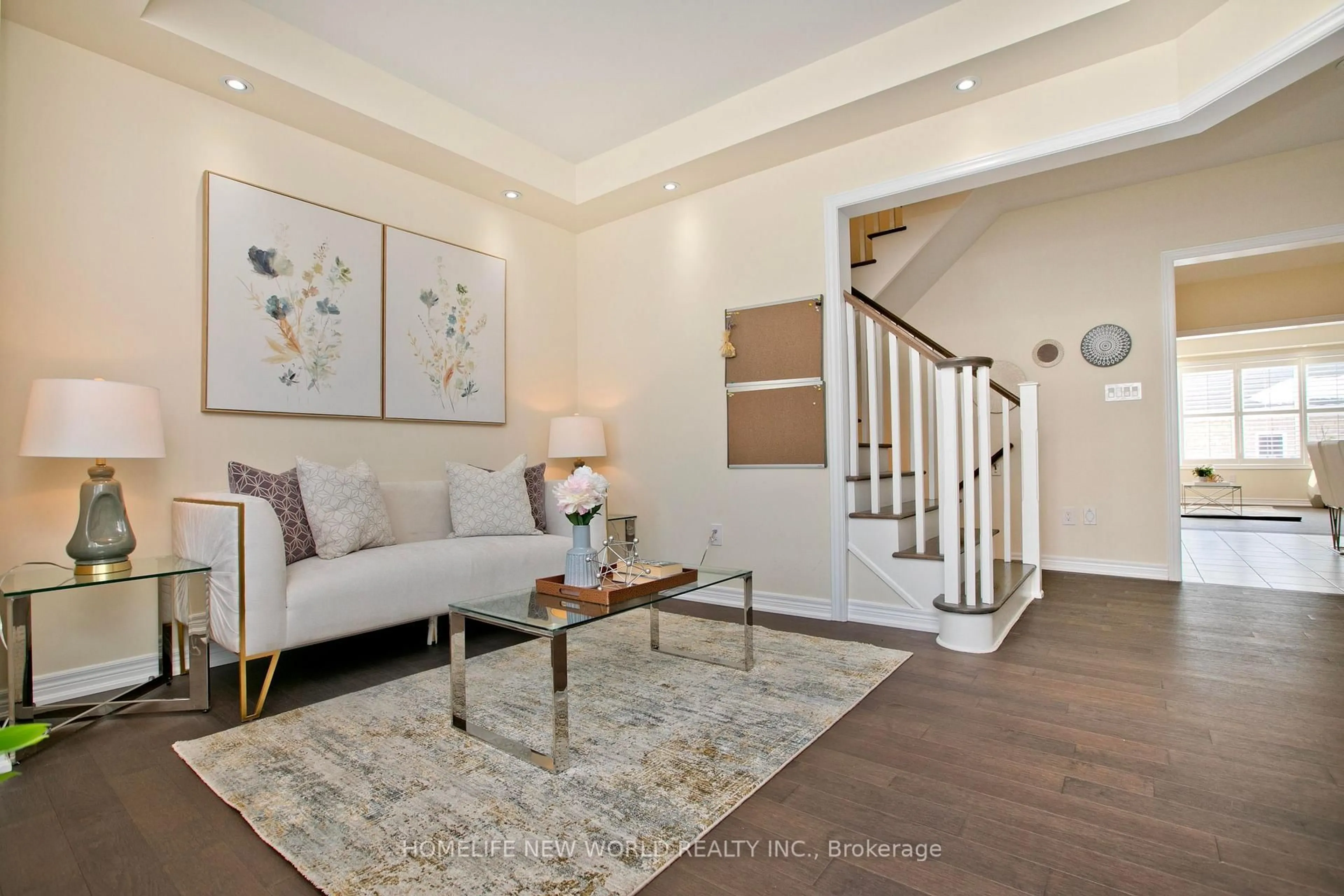 Living room with furniture, unknown for 45 Demott Ave, Markham Ontario L6B 0X2