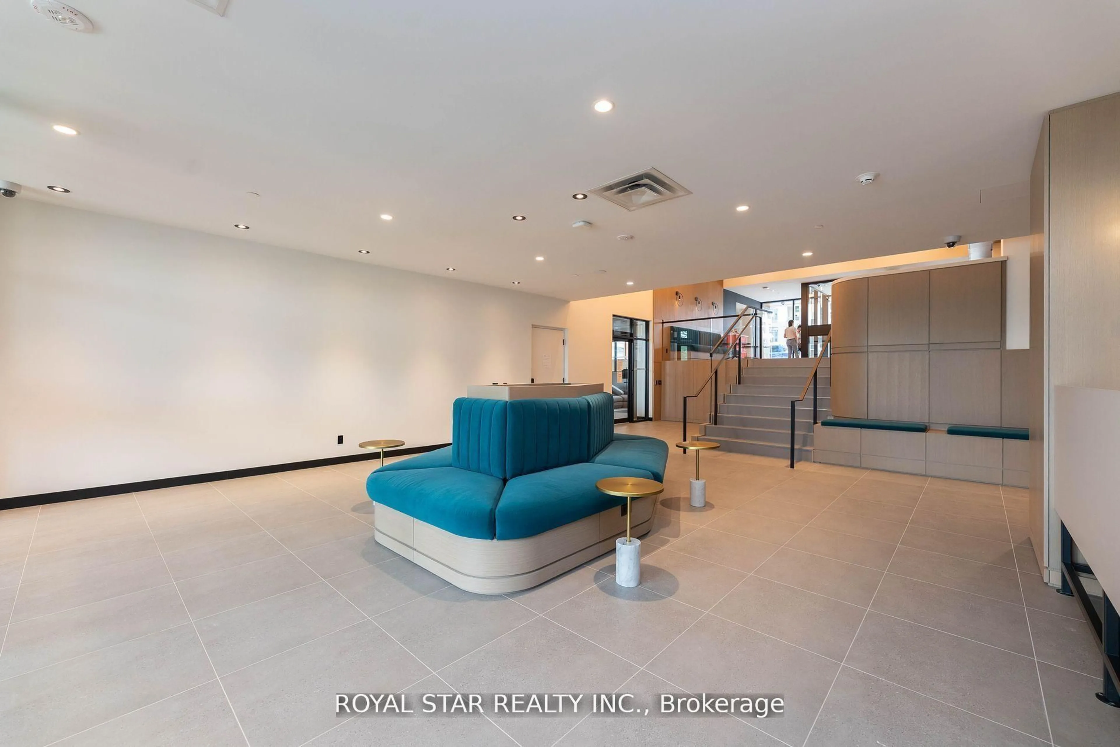 Lobby for 7950 Bathurst St #B-2313, Vaughan Ontario L4T 0L4