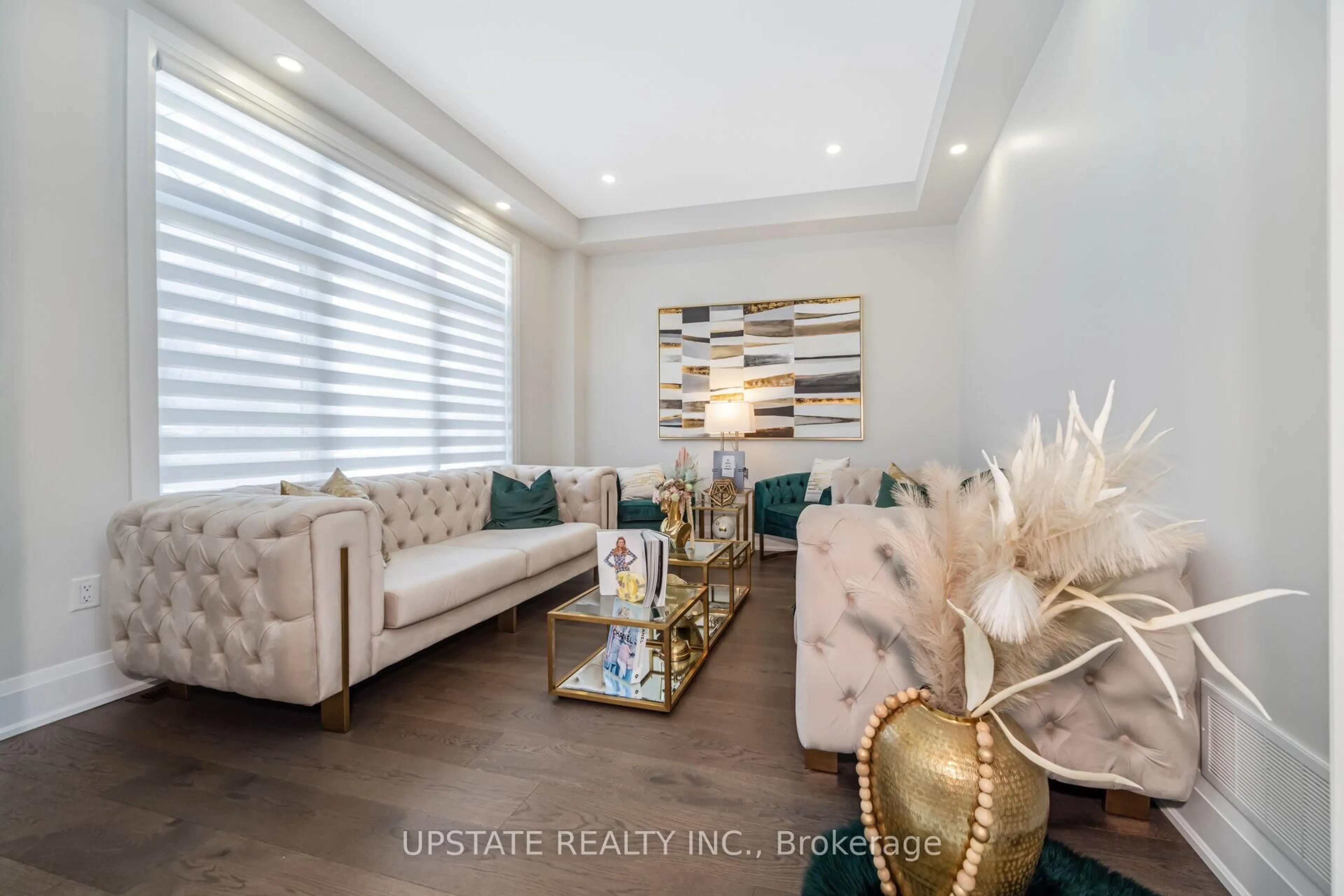 Living room with furniture, wood/laminate floor for 176 First Nations Tr, Vaughan Ontario L4H 4W6