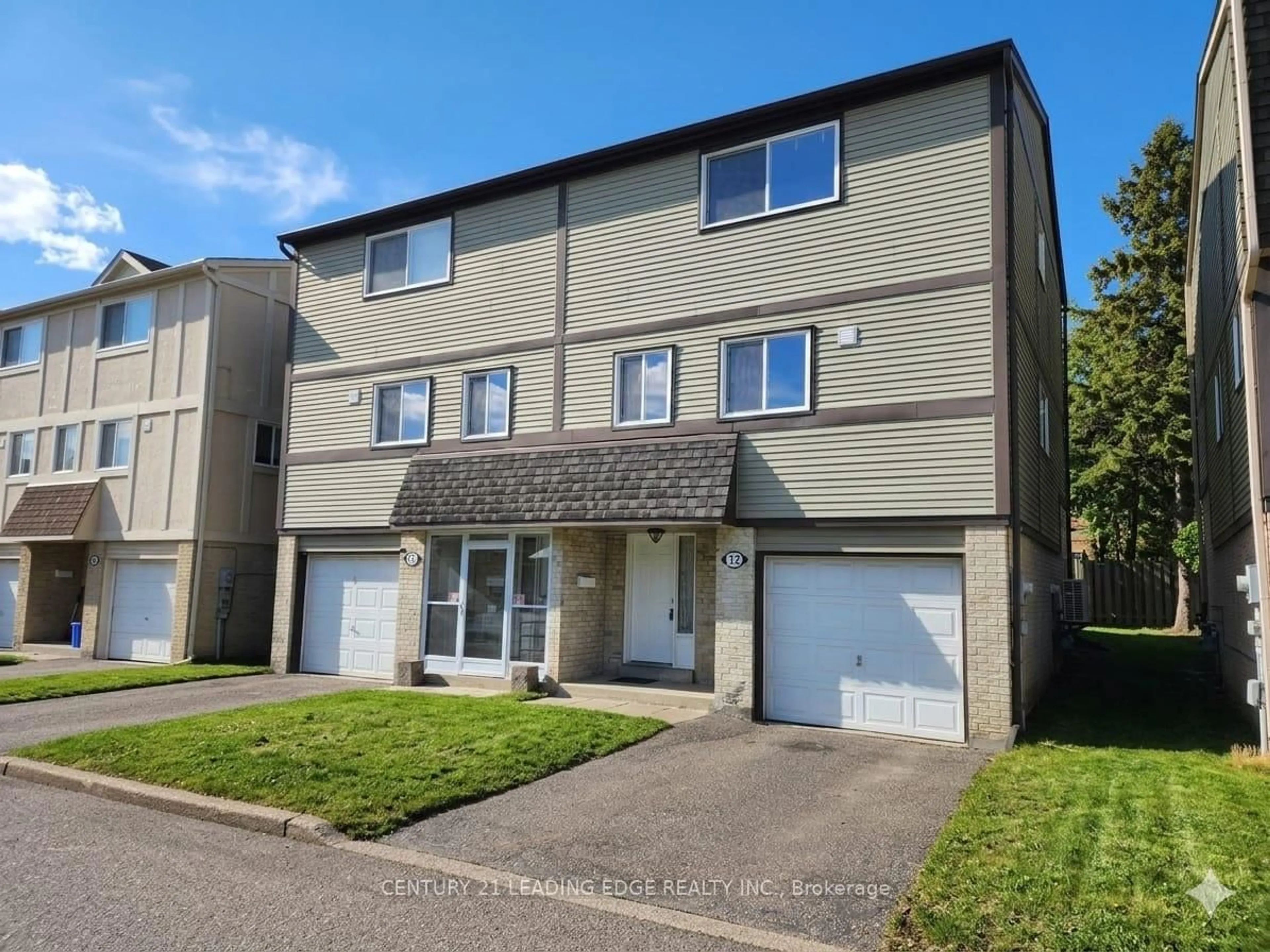 A pic from outside/outdoor area/front of a property/back of a property/a pic from drone, street for 12 New Port Way, Markham Ontario L3T 2N2