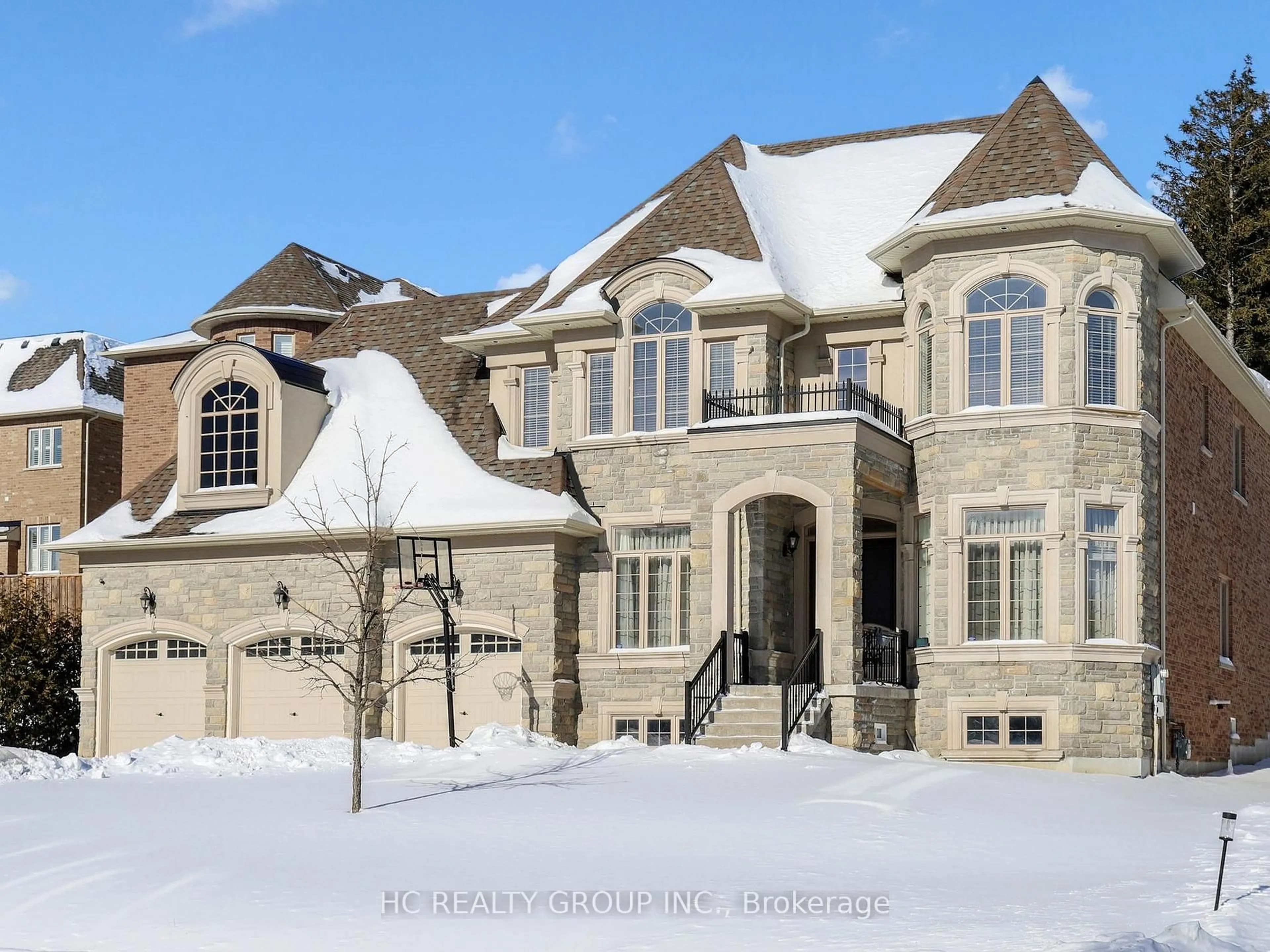 Home with brick exterior material, street for 99 Coon's Rd, Richmond Hill Ontario L4E 2R4