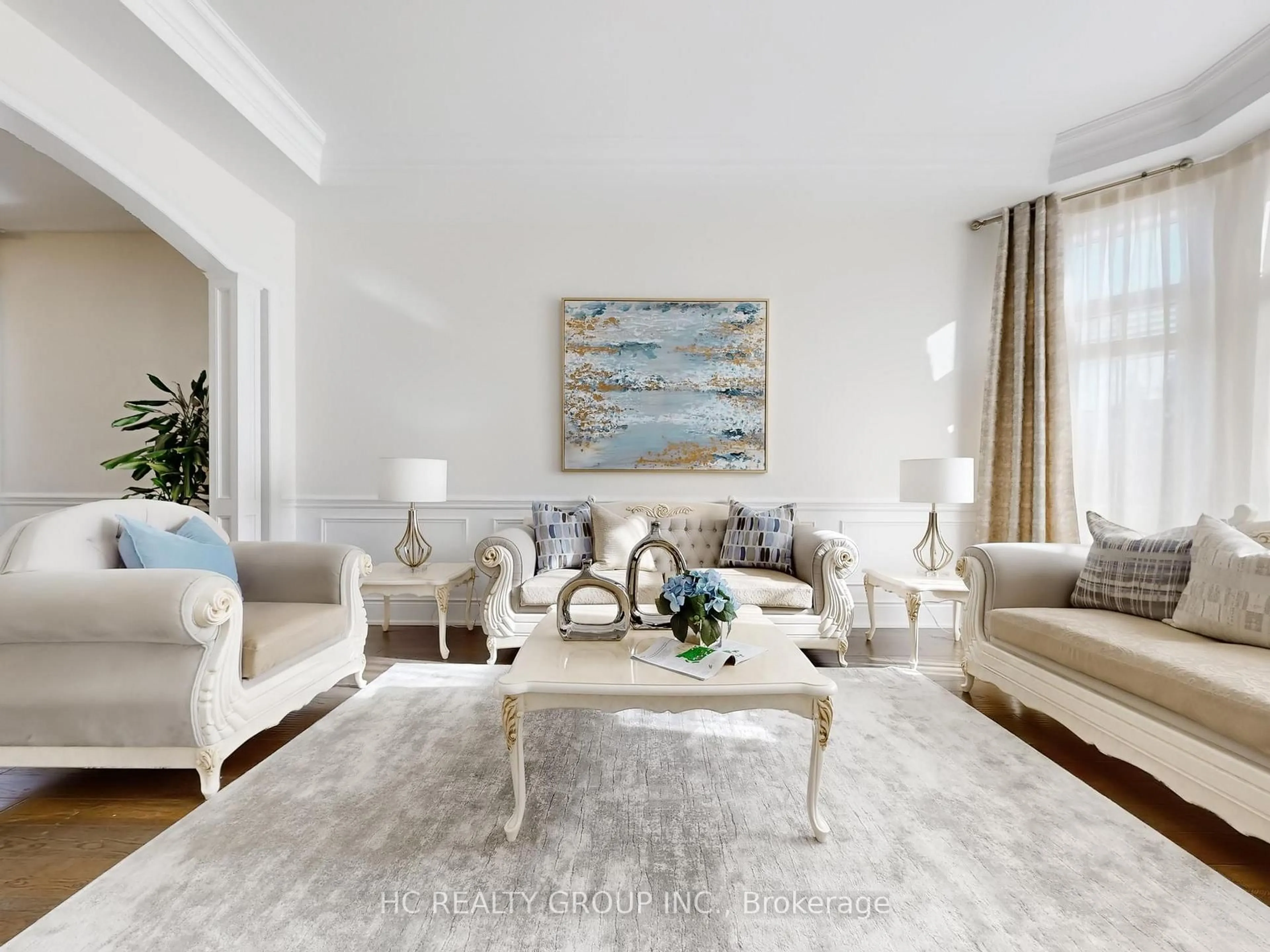 Living room with furniture, unknown for 99 Coon's Rd, Richmond Hill Ontario L4E 2R4