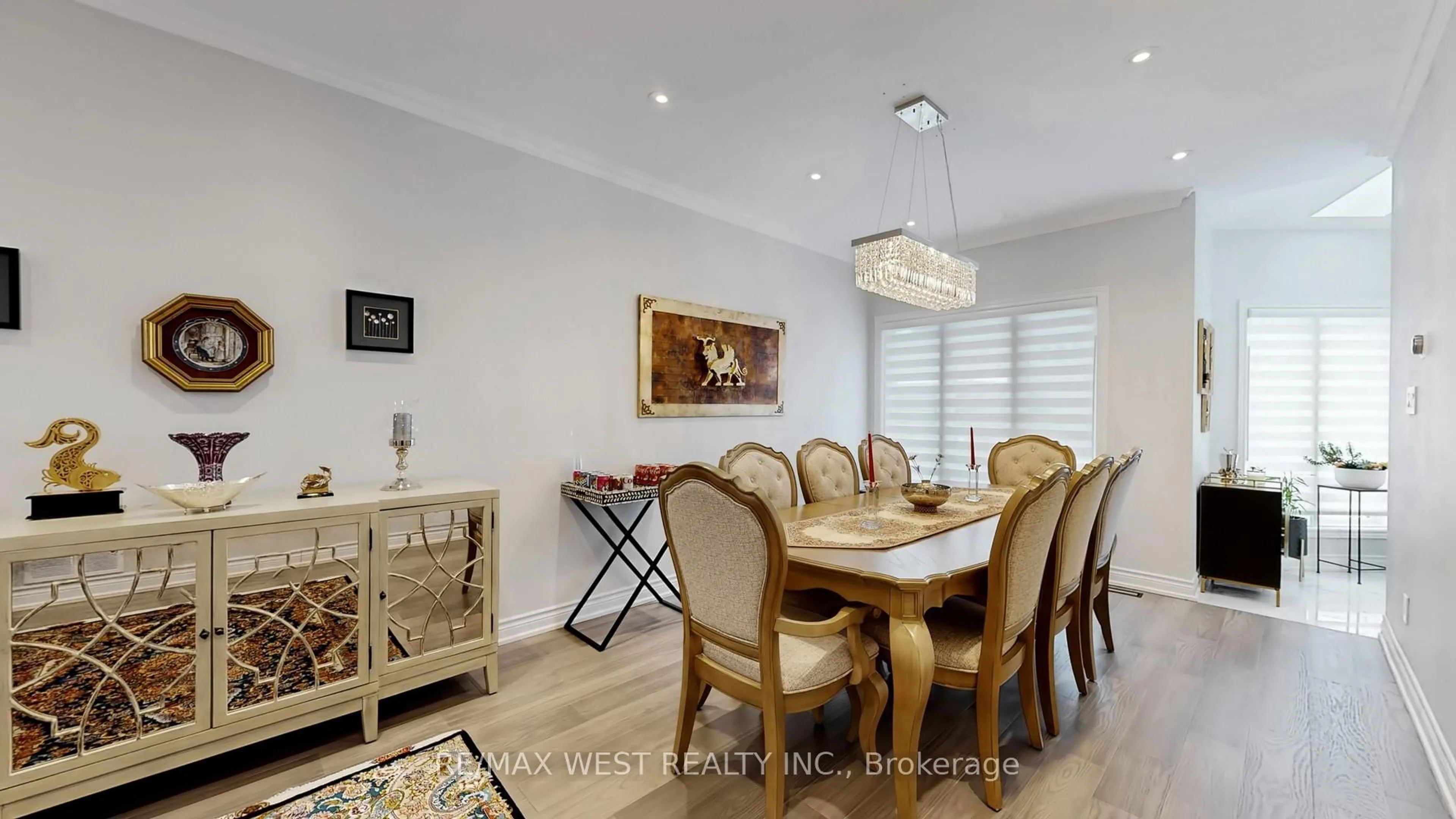 Dining room, unknown for 31 Mulholland Dr, Vaughan Ontario L4J 7T7