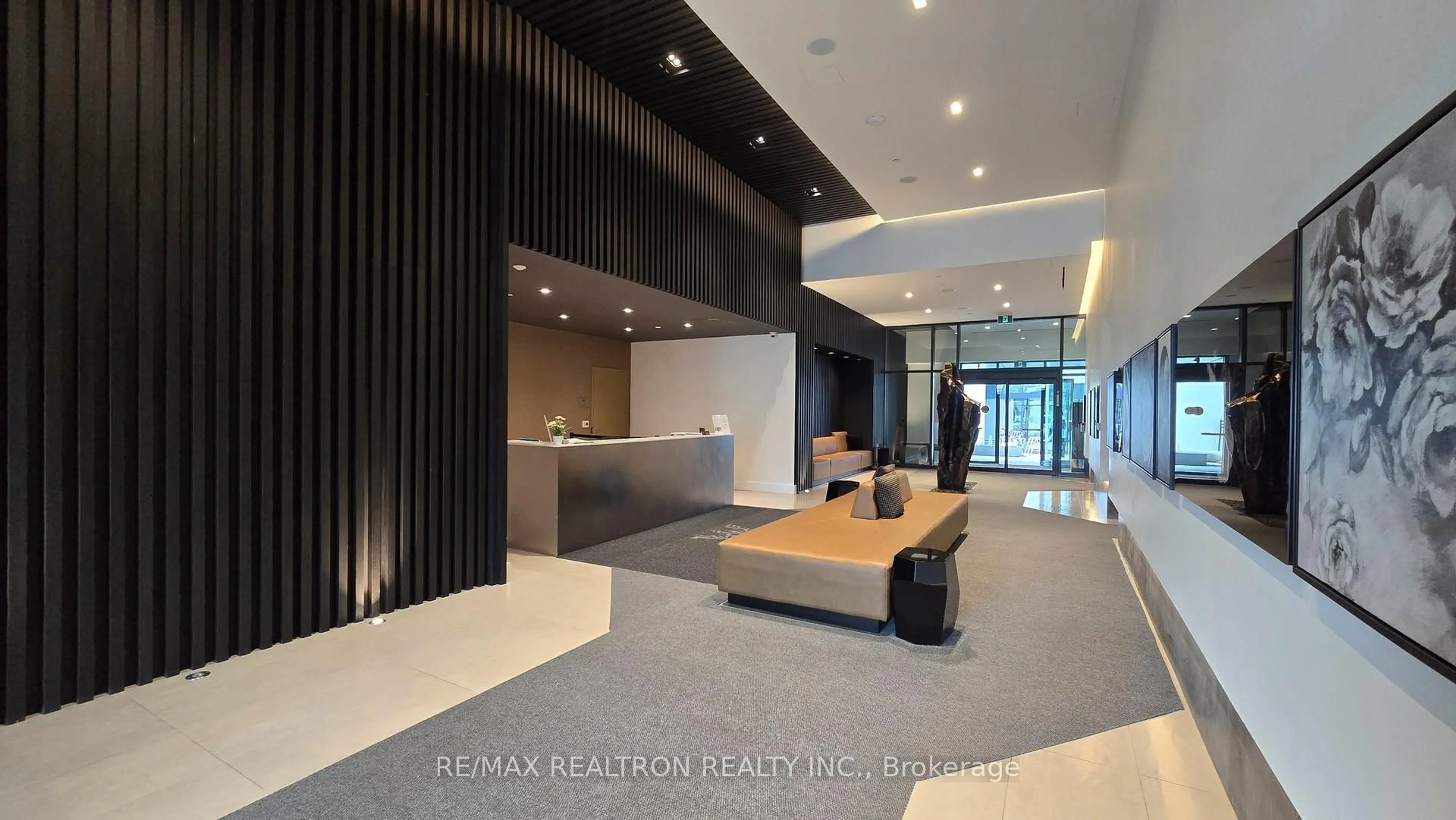 Lobby for 8868 Yonge St #1508, Richmond Hill Ontario L4C 1Z8