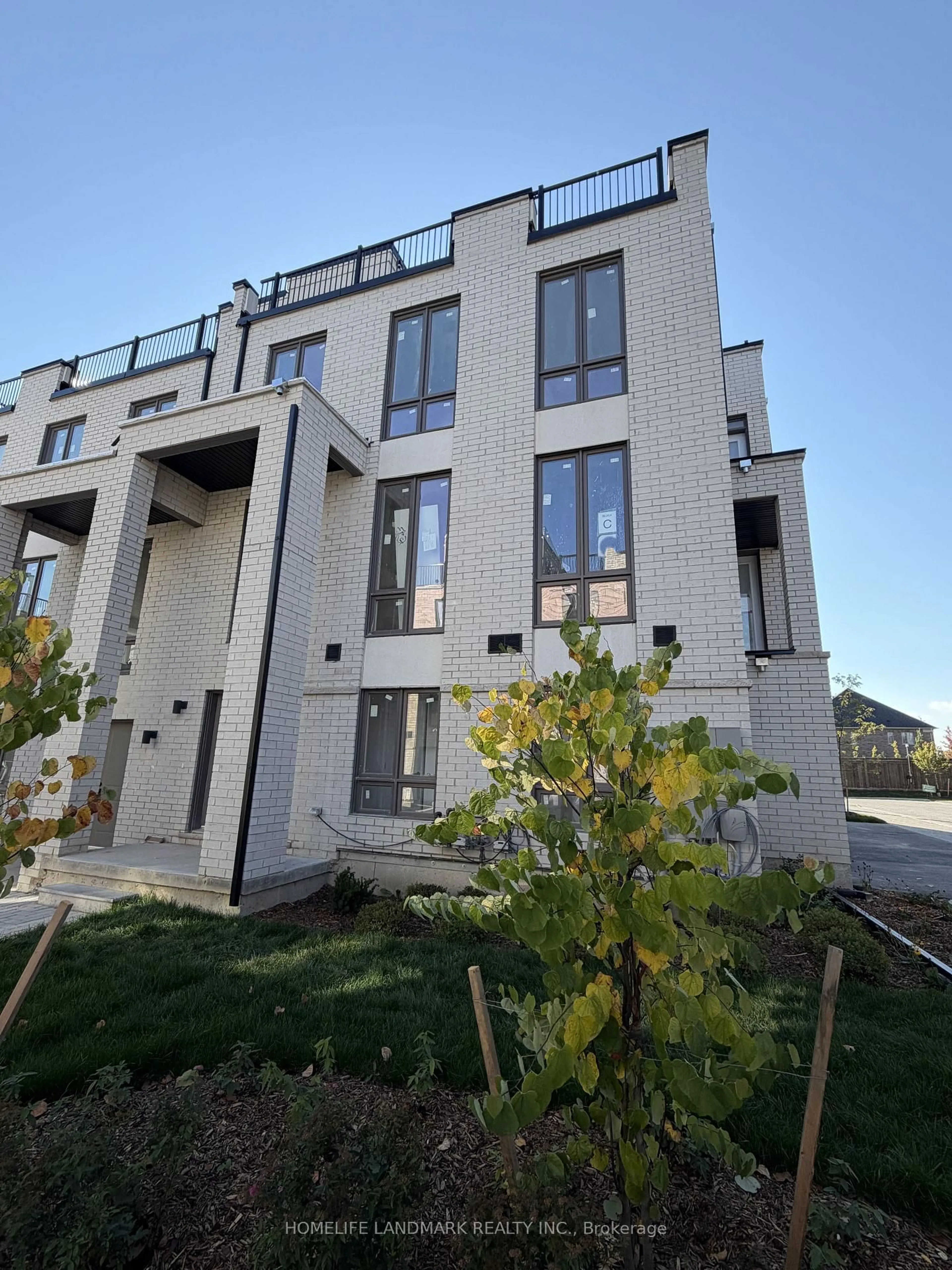 Unknown for 10 Bancroft Lane, Richmond Hill Ontario L4E 1M1