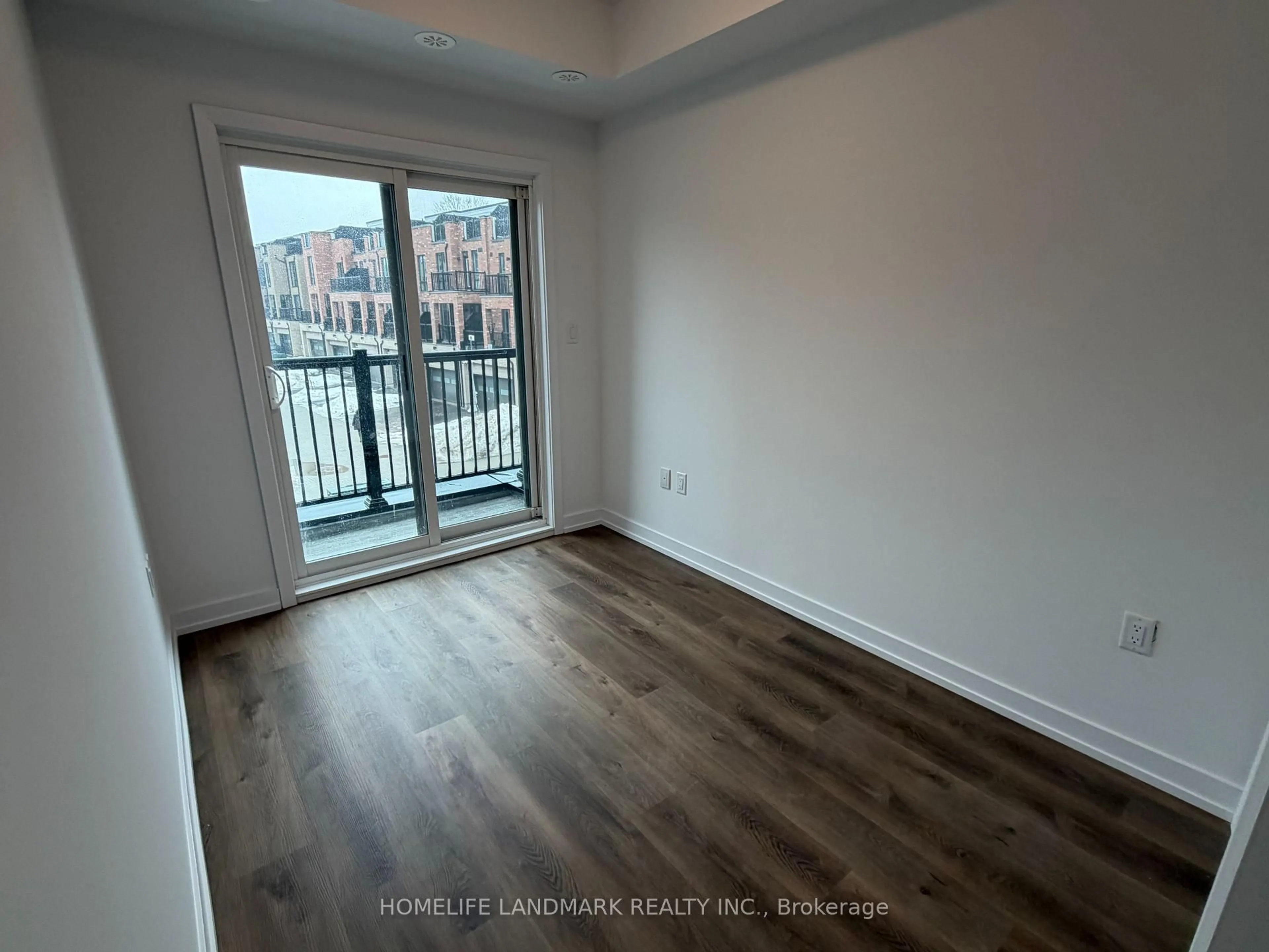 A pic of a room for 3 Bancroft Lane #205, Richmond Hill Ontario L4E 1M1