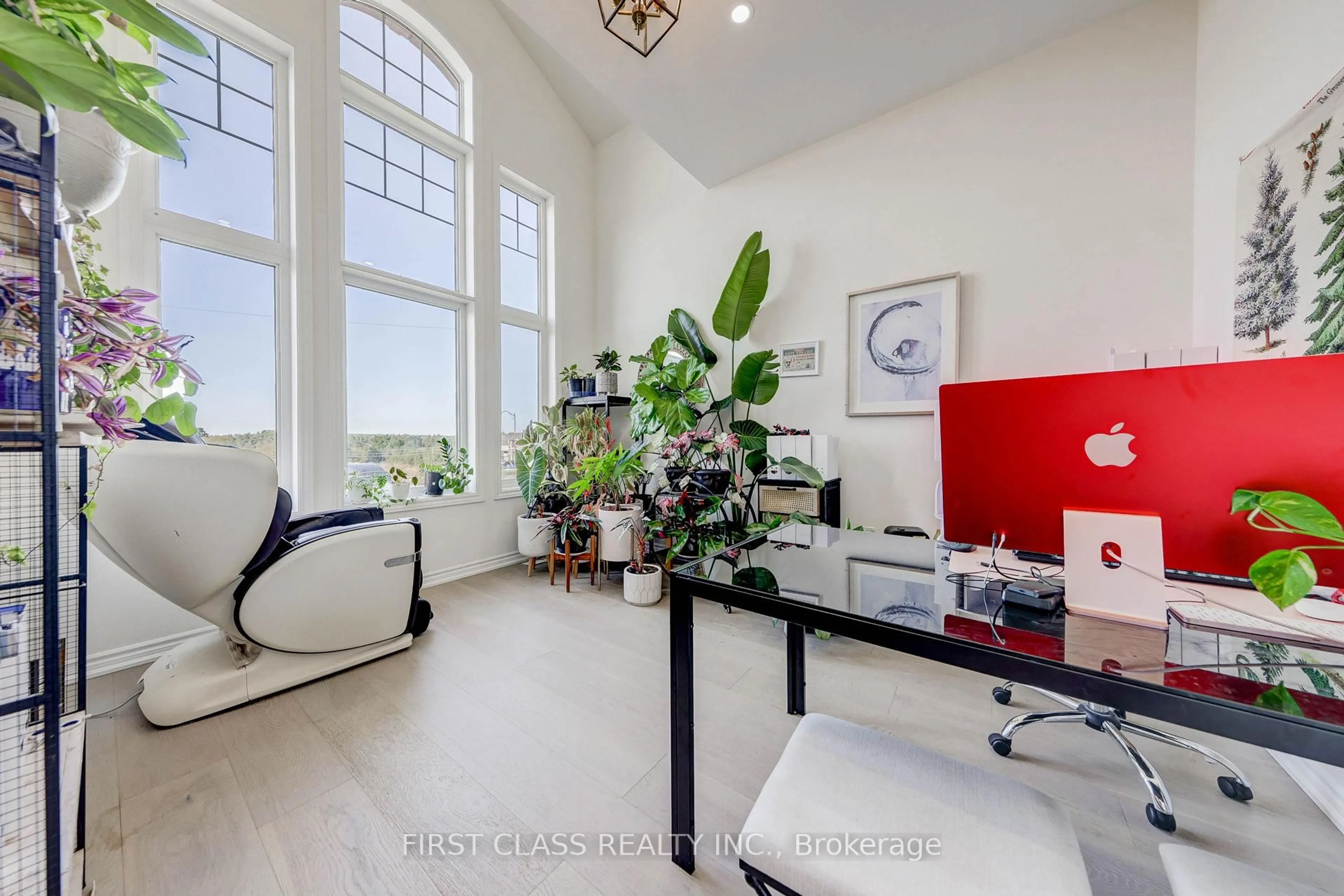 Unknown for 7 Cranley Rd, East Gwillimbury Ontario L9N 0T7