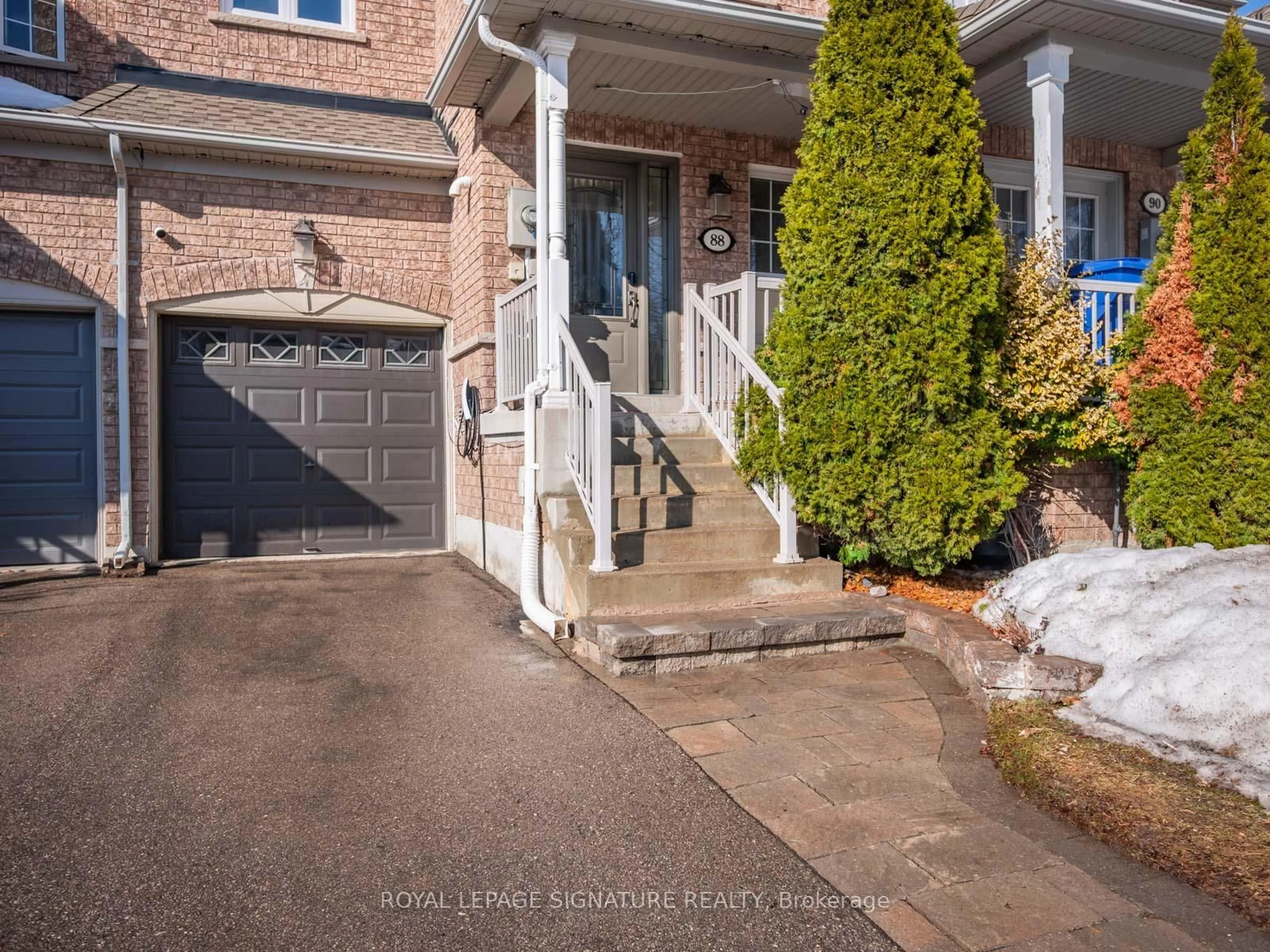 Unknown for 88 Burgess Cres, Newmarket Ontario L3X 2T8