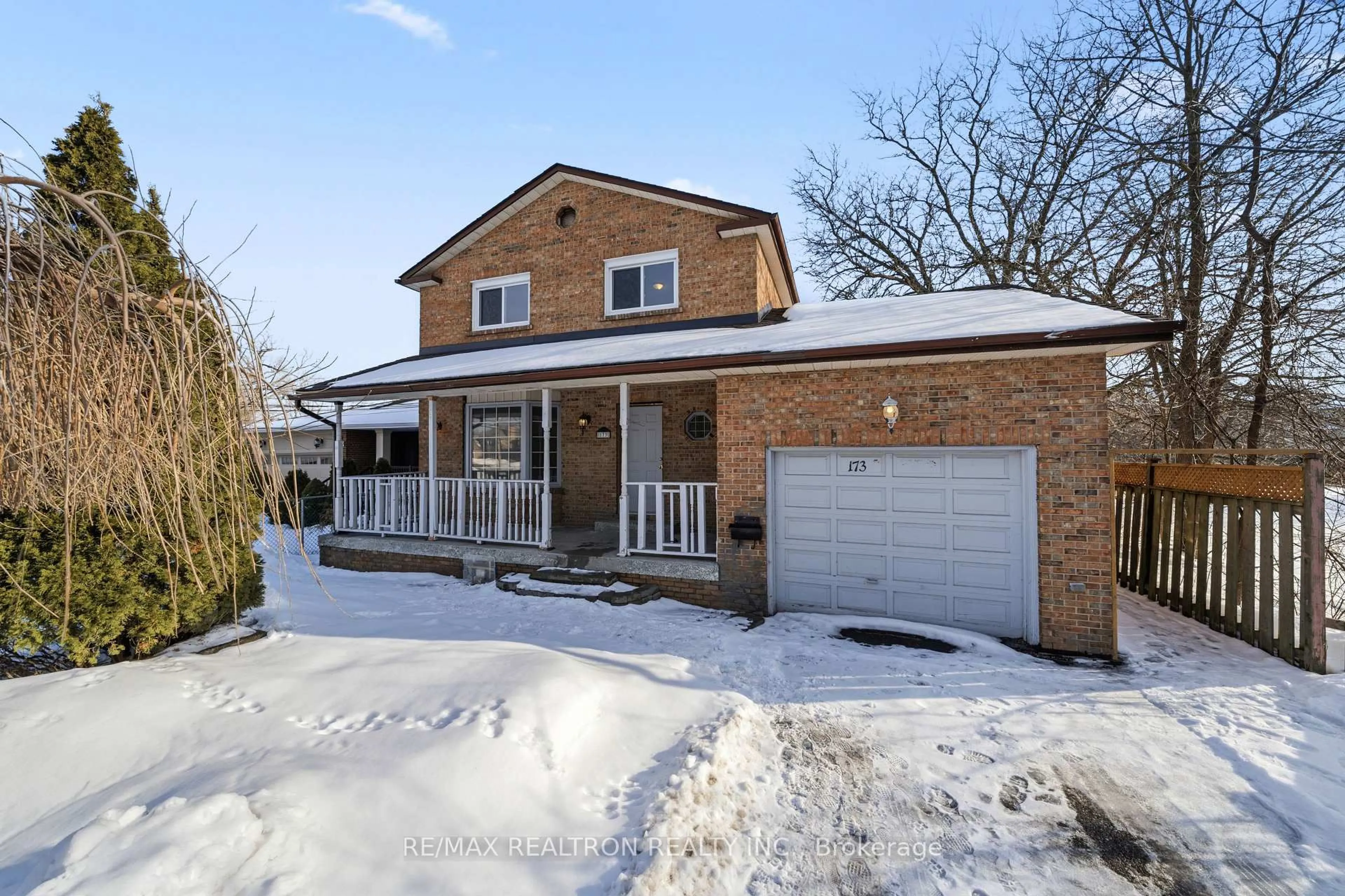 Home with brick exterior material, street for 173 Elgin Mills Rd, Richmond Hill Ontario L4C 4M1