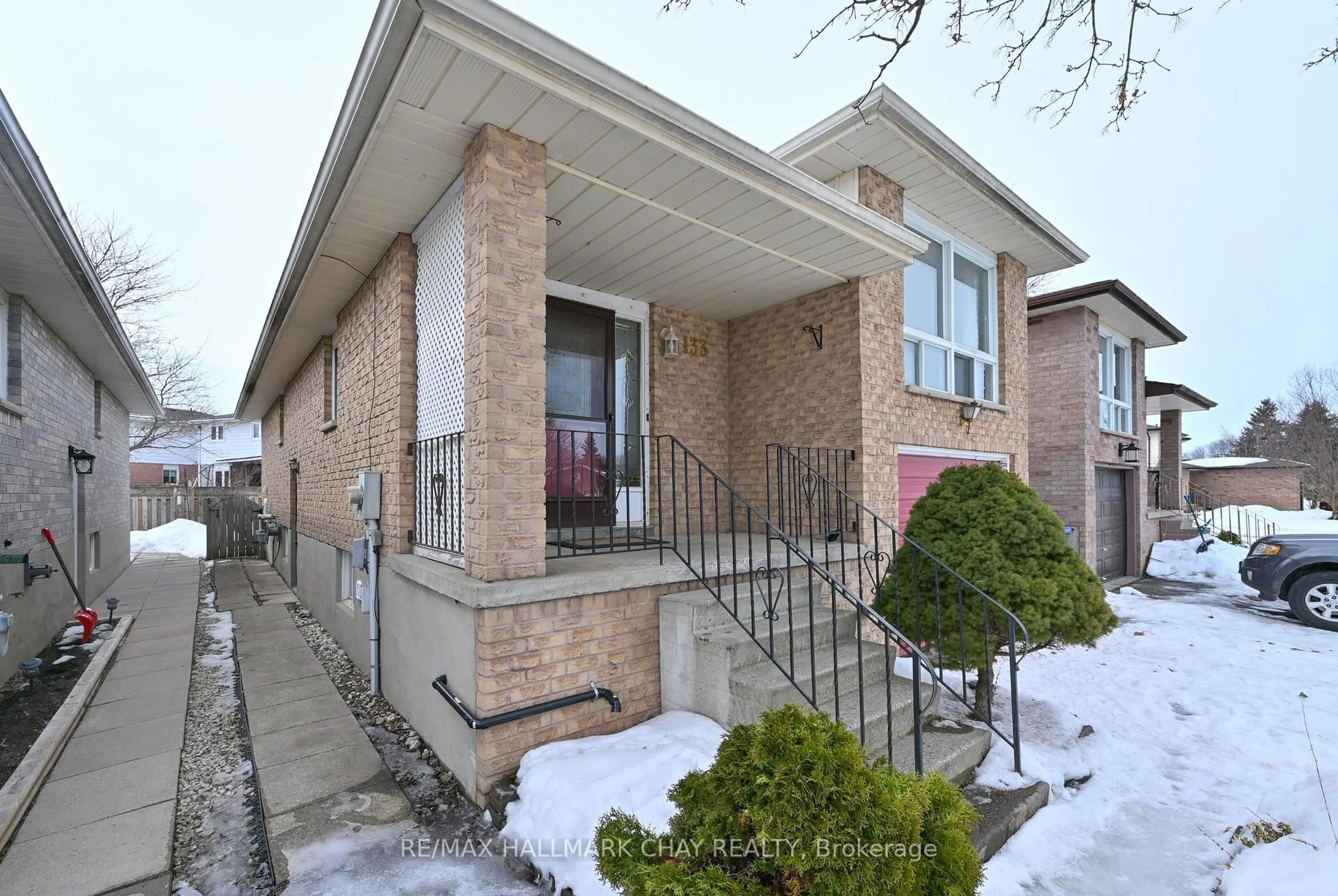 Home with brick exterior material, street for 133 Cunningham Dr, New Tecumseth Ontario L0M 1A0