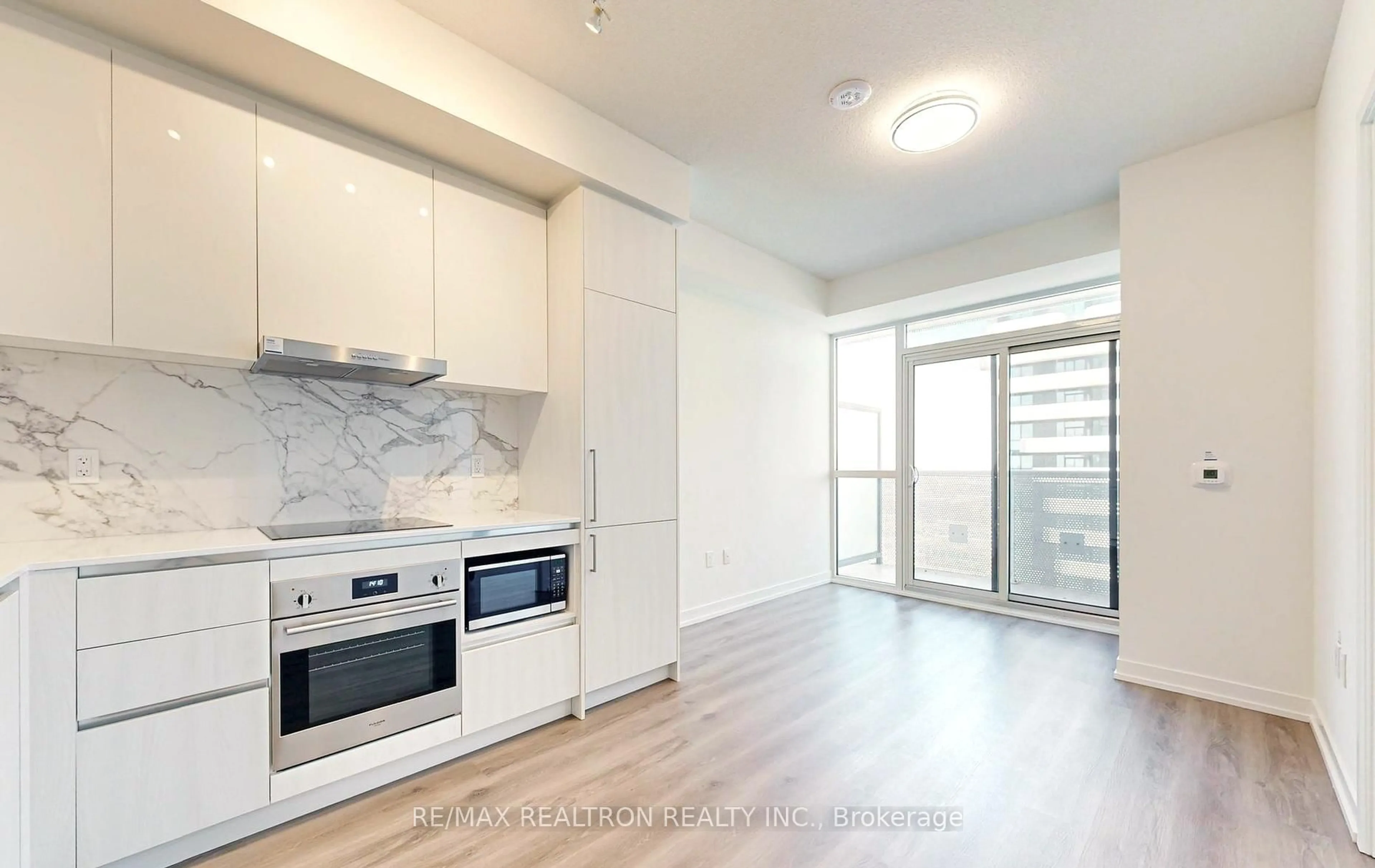 Unknown for 225 Commerce St #3501, Vaughan Ontario L4K 0R1