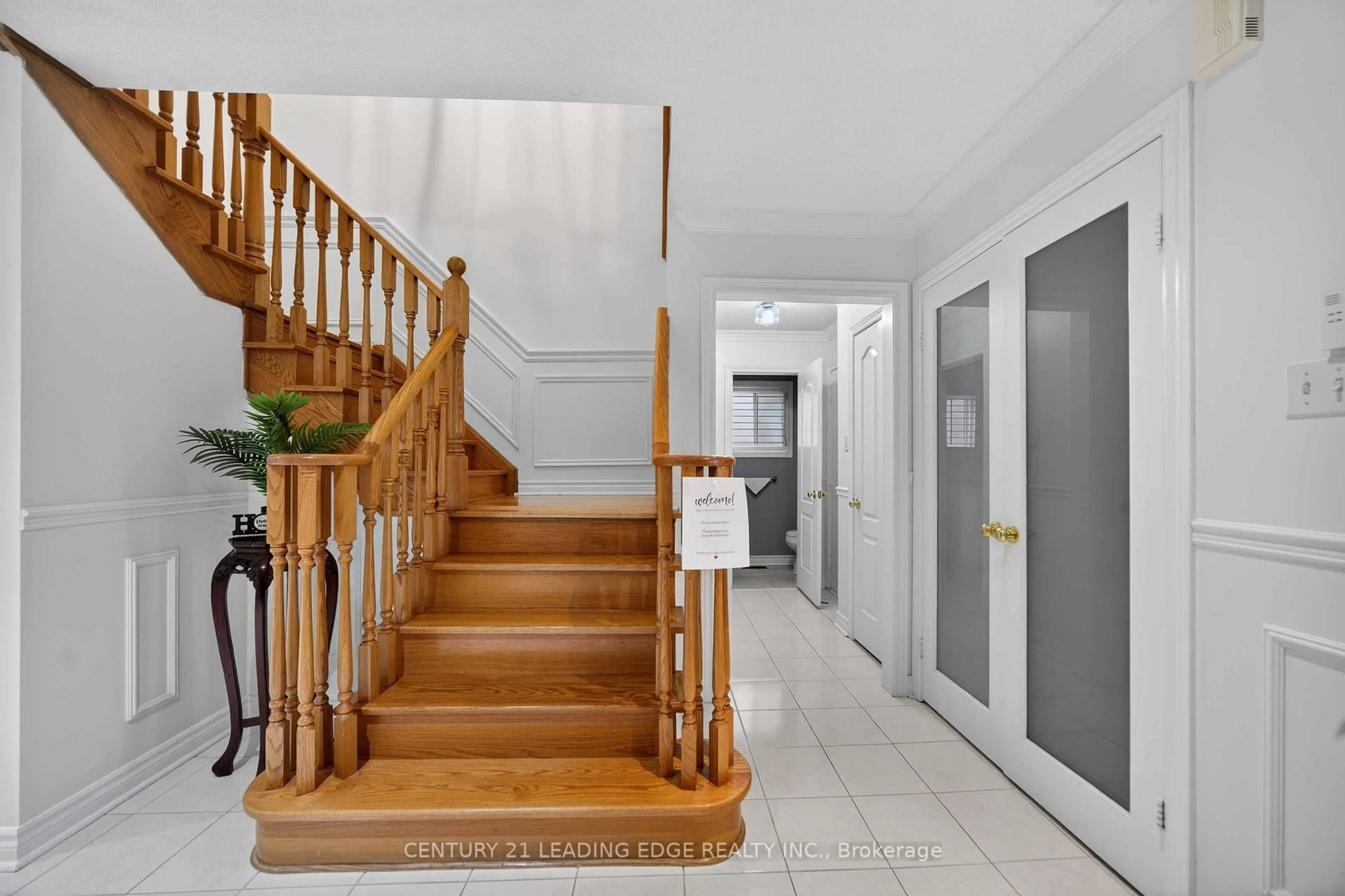 Indoor foyer for 91 Havelock Gate, Markham Ontario L3S 3P6