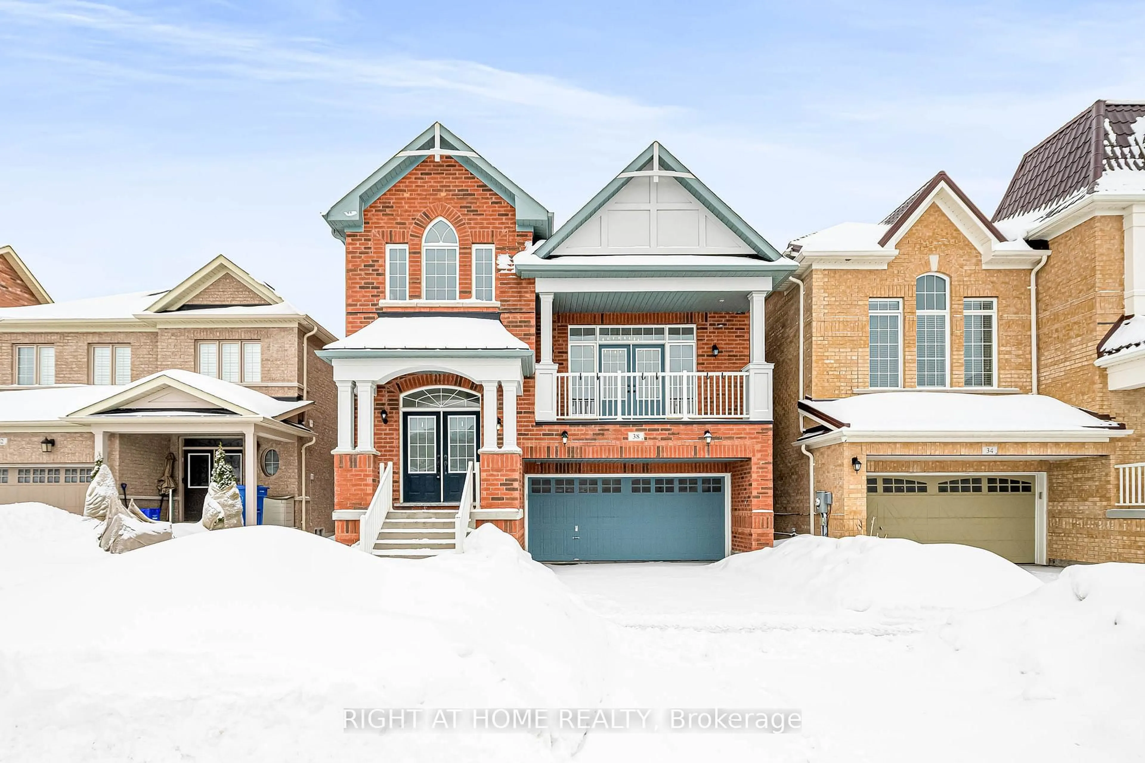 Home with brick exterior material, street for 38 Kellington Tr, Whitchurch-Stouffville Ontario L4A 1X6