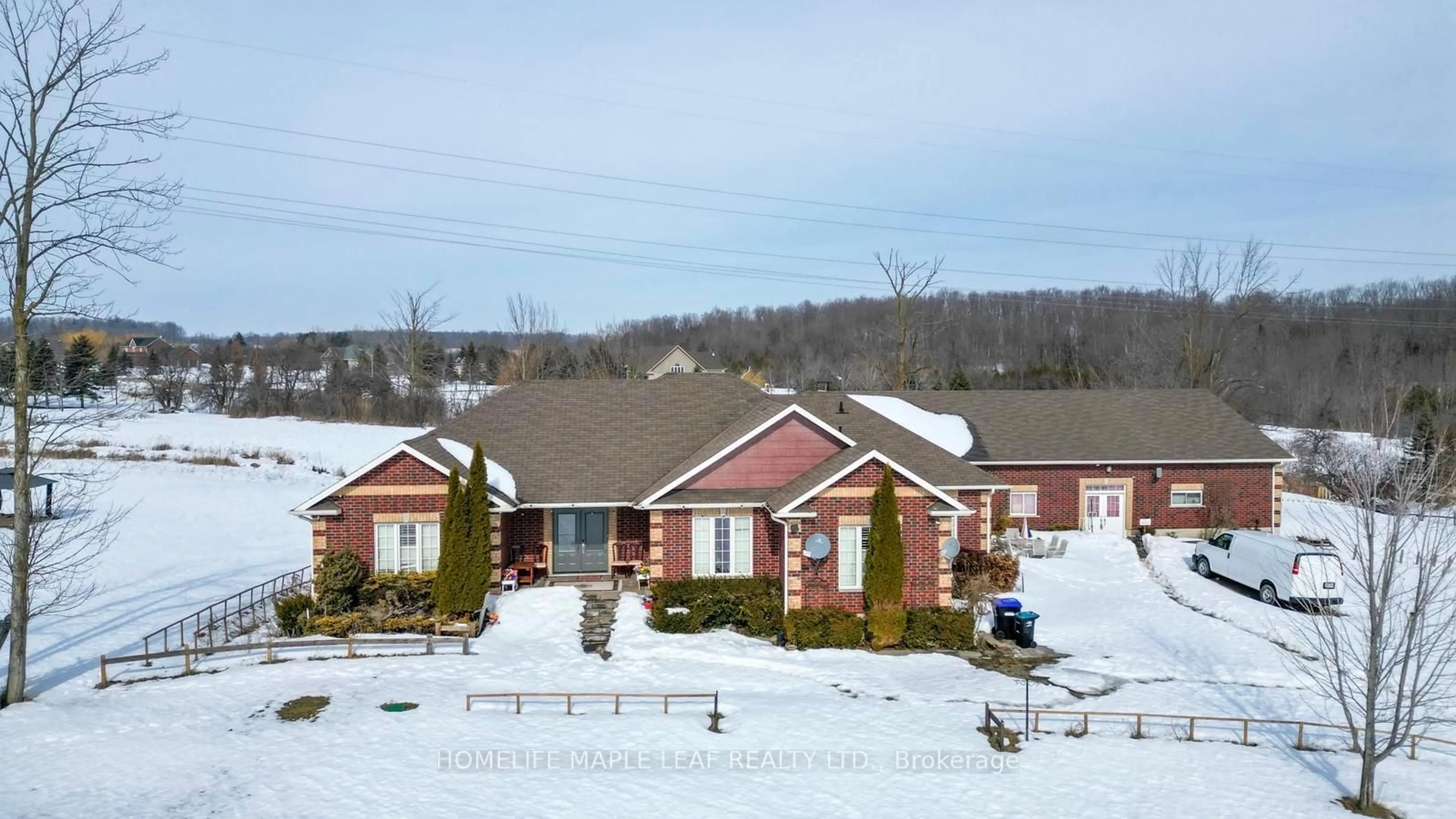 A pic from outside/outdoor area/front of a property/back of a property/a pic from drone, unknown for 8882 Highway 89, Adjala-Tosorontio Ontario L9R 1V1