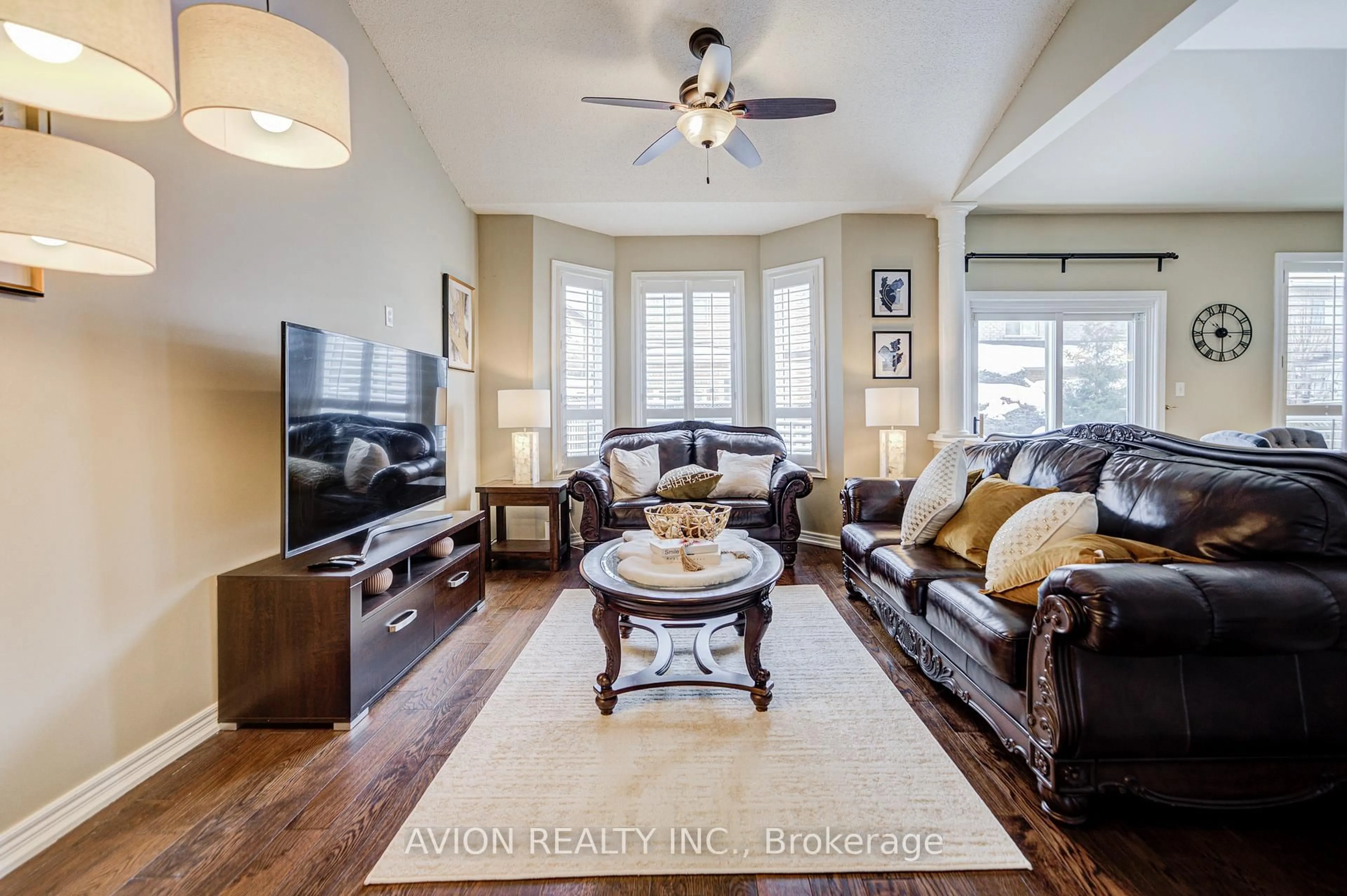 Living room with furniture, unknown for 15 Tacc Tr, Vaughan Ontario L4H 2H4