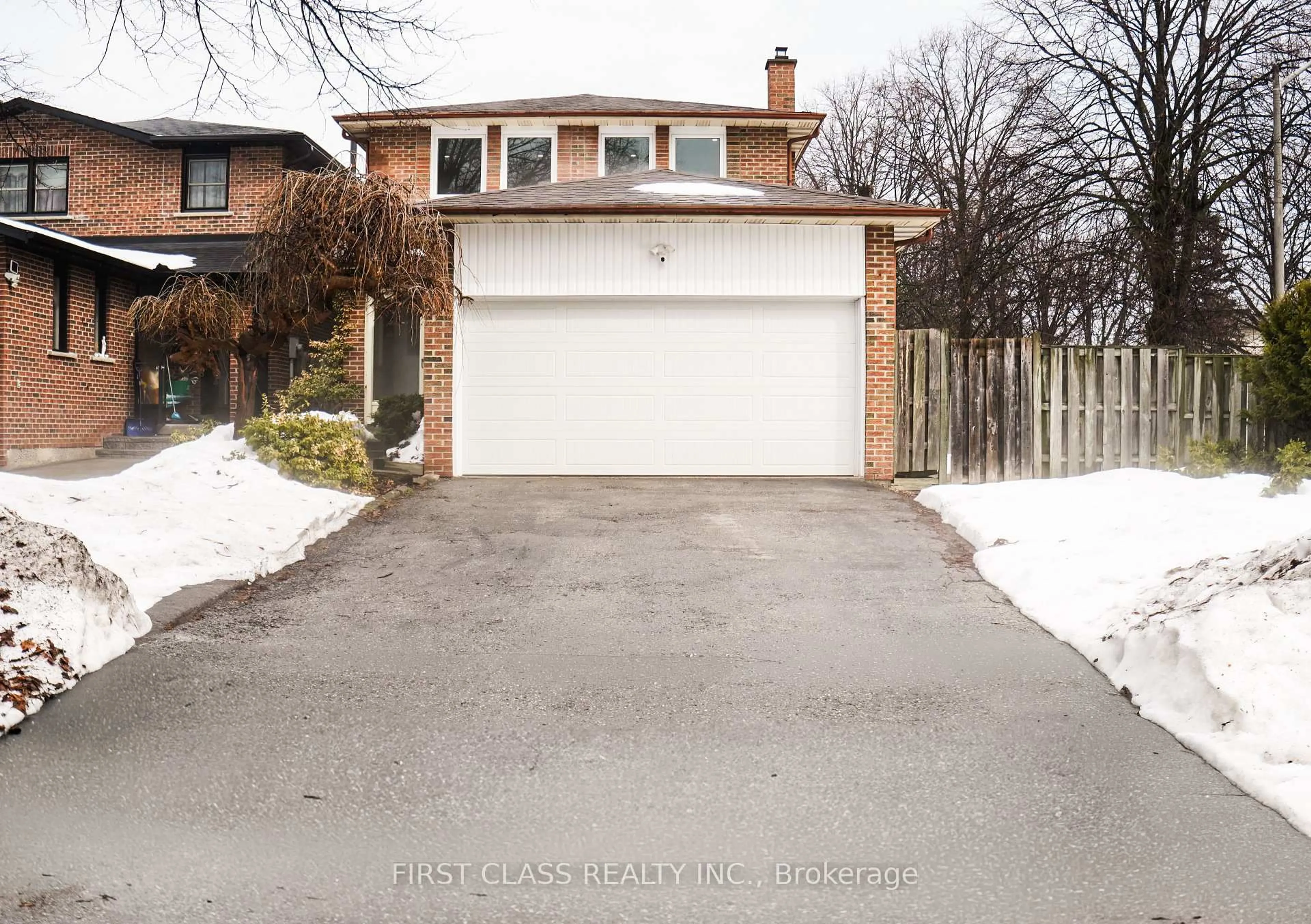 Unknown for 12 Radford Cres, Markham Ontario L3P 4A1