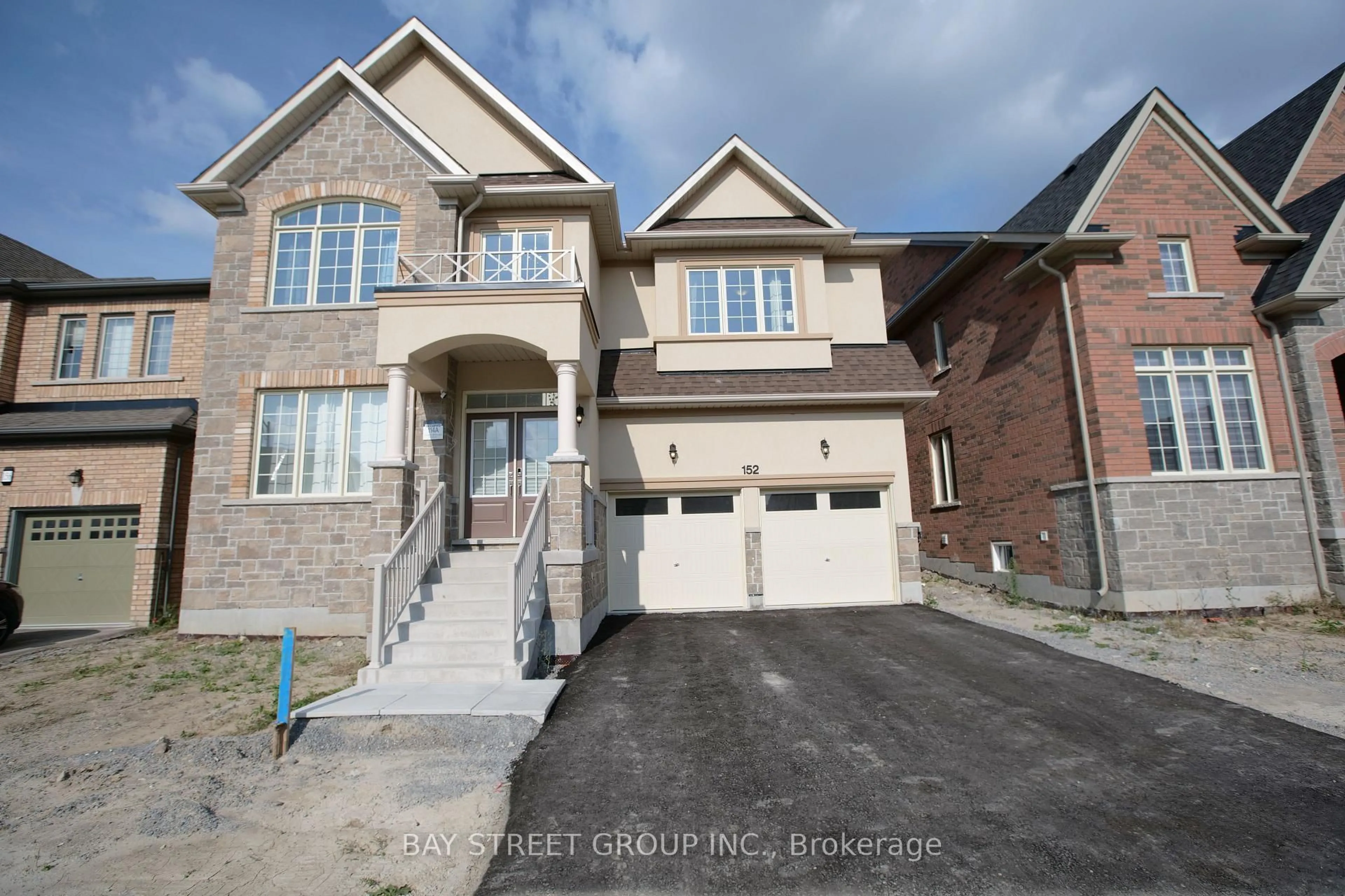 Home with brick exterior material, street for 152 Ben Sinclair Ave, East Gwillimbury Ontario L9N 0Z2