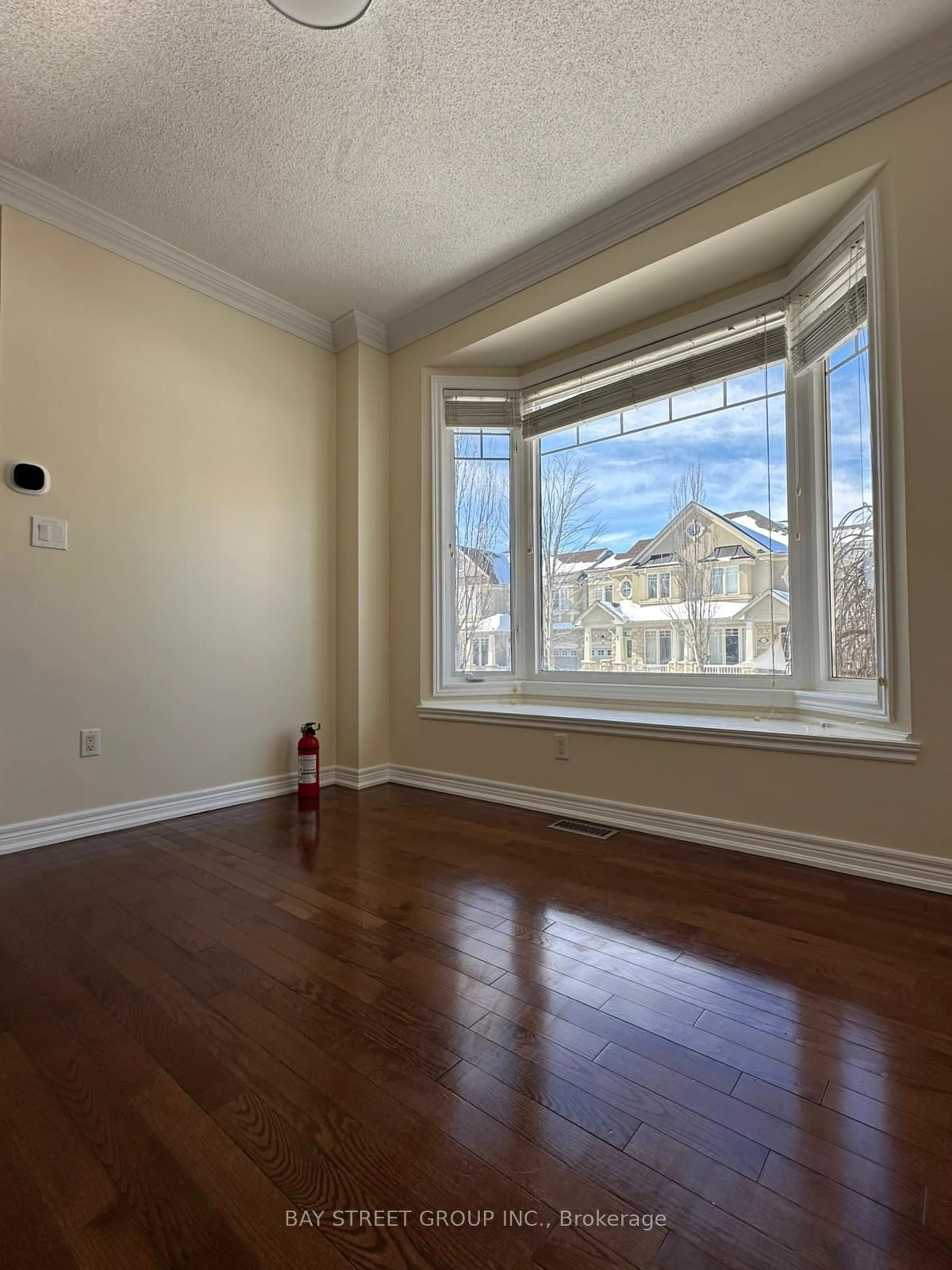 A pic of a room for 1 Thistle Ave, Richmond Hill Ontario L4E 0B6