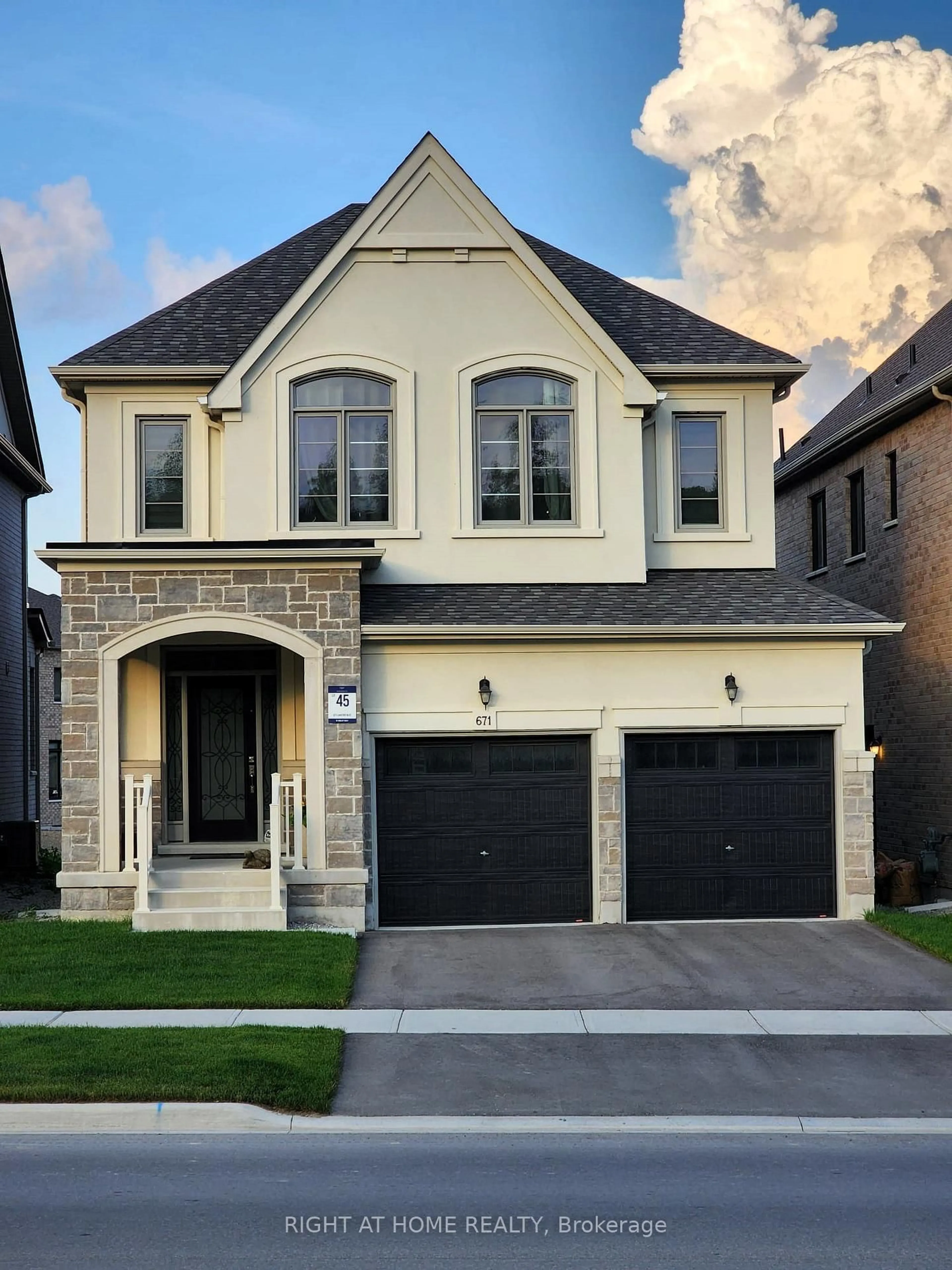 Home with brick exterior material, street for 671 LANGFORD Blvd, Bradford West Gwillimbury Ontario L3Z 4P4