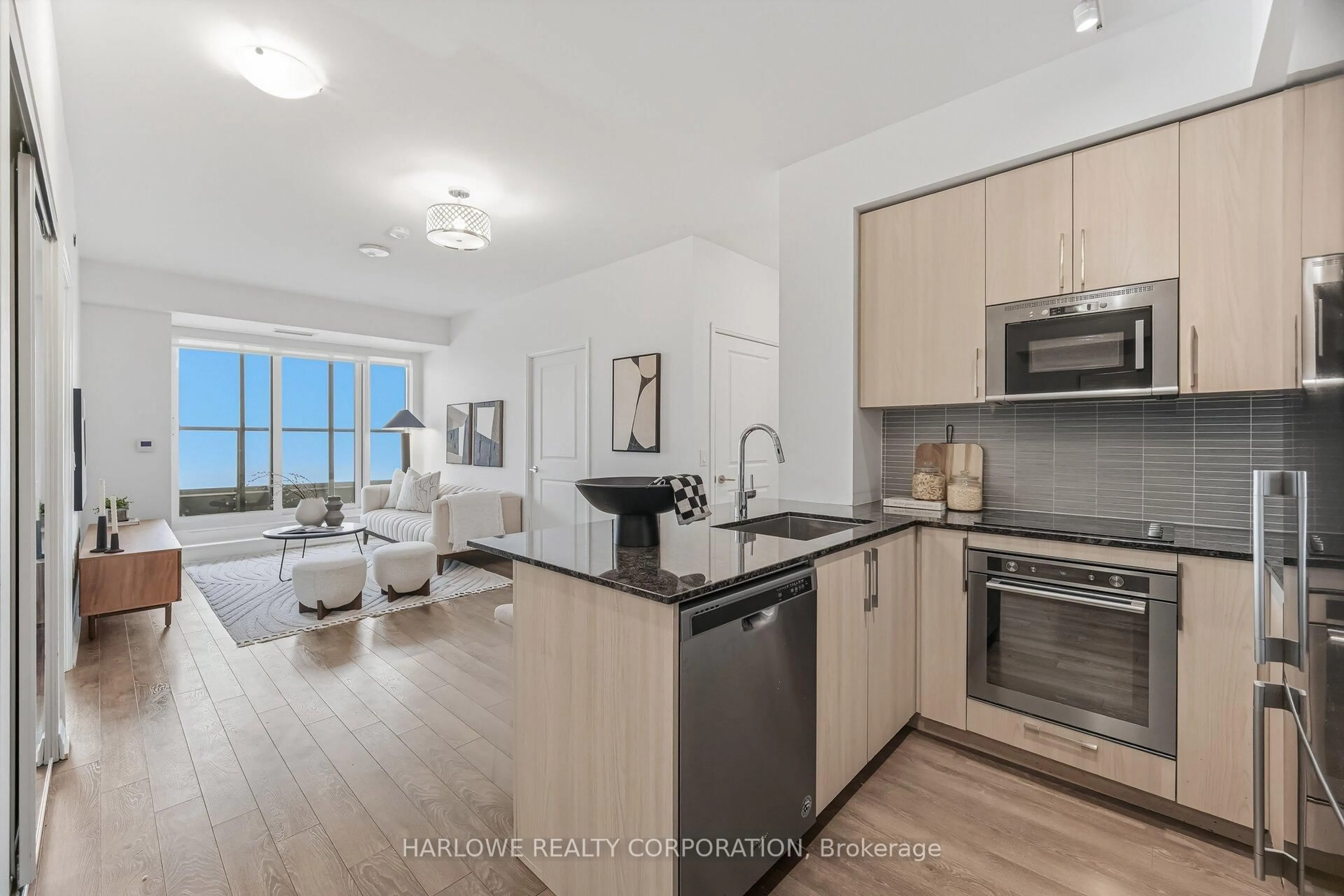 Open concept kitchen, unknown for 99 Eagle Rock Way #720, Vaughan Ontario L6A 5A7