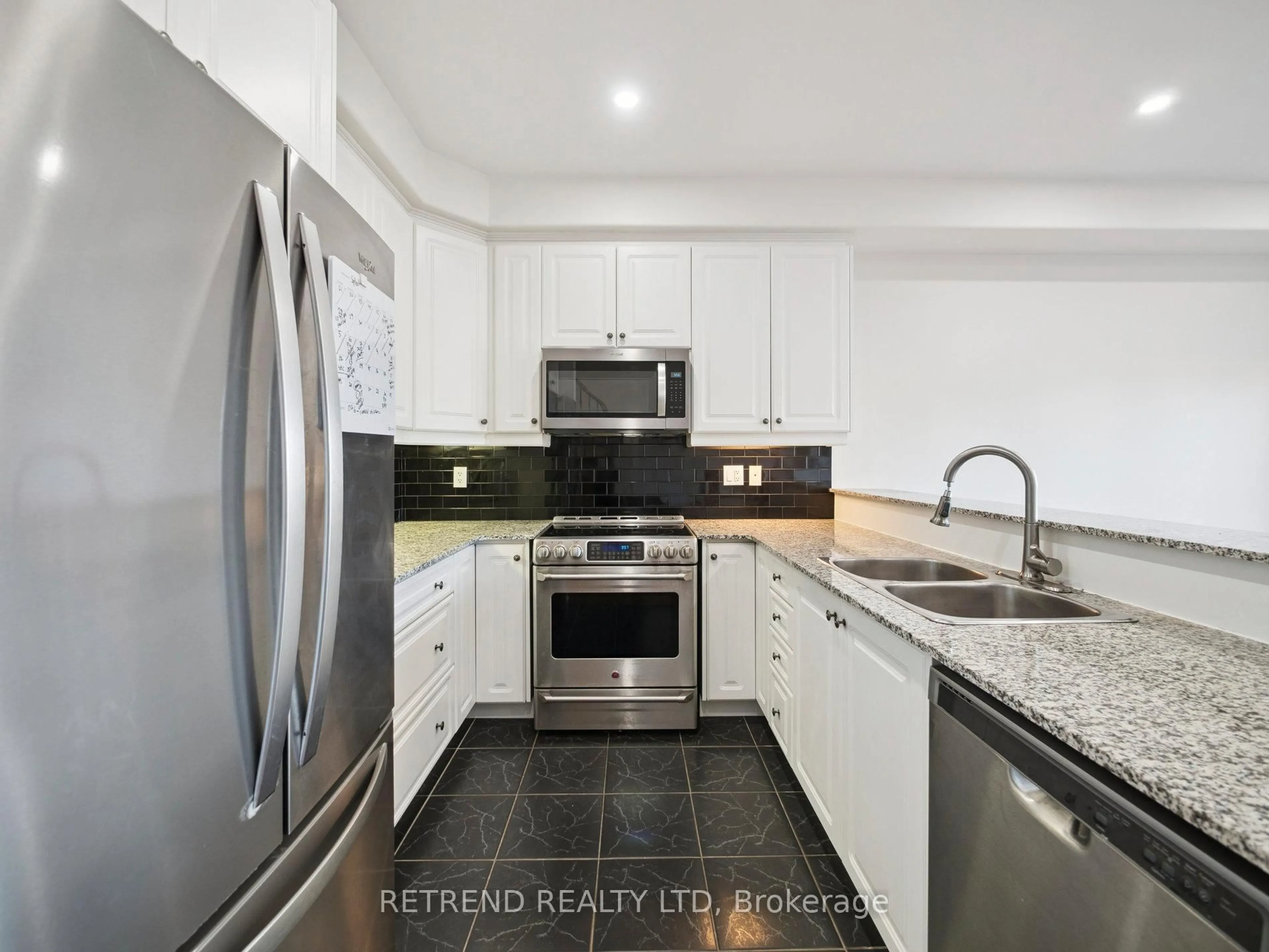 Unknown for 26 Golden Spruce Lane, Vaughan Ontario L6A 0J6