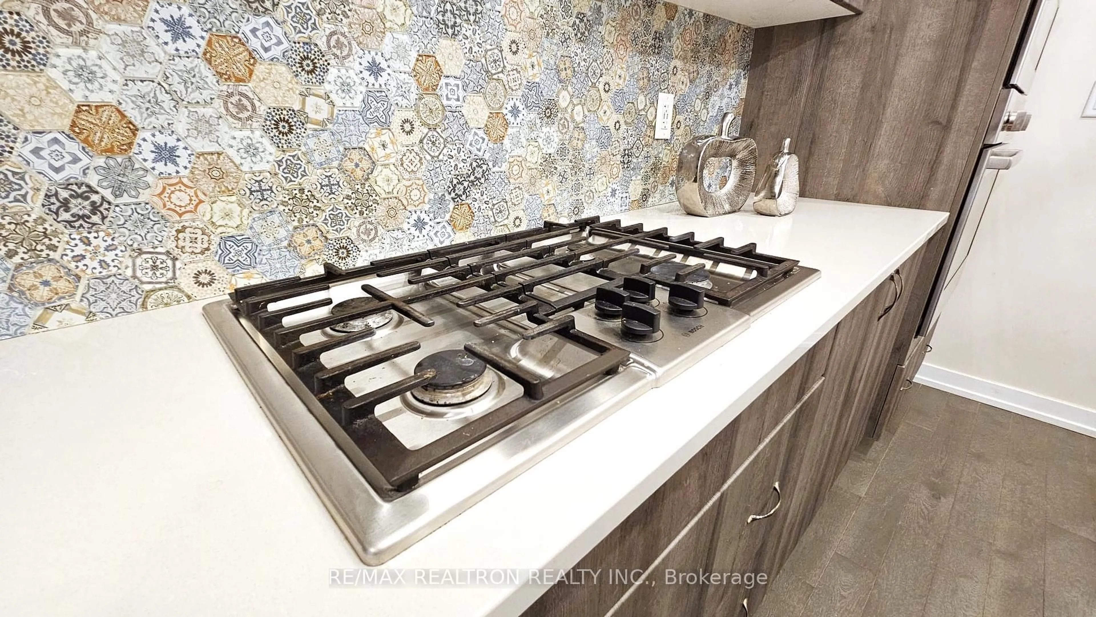 Contemporary kitchen, ceramic/tile floor for 2202 Donald Cousens Pkwy, Markham Ontario L6B 1P1