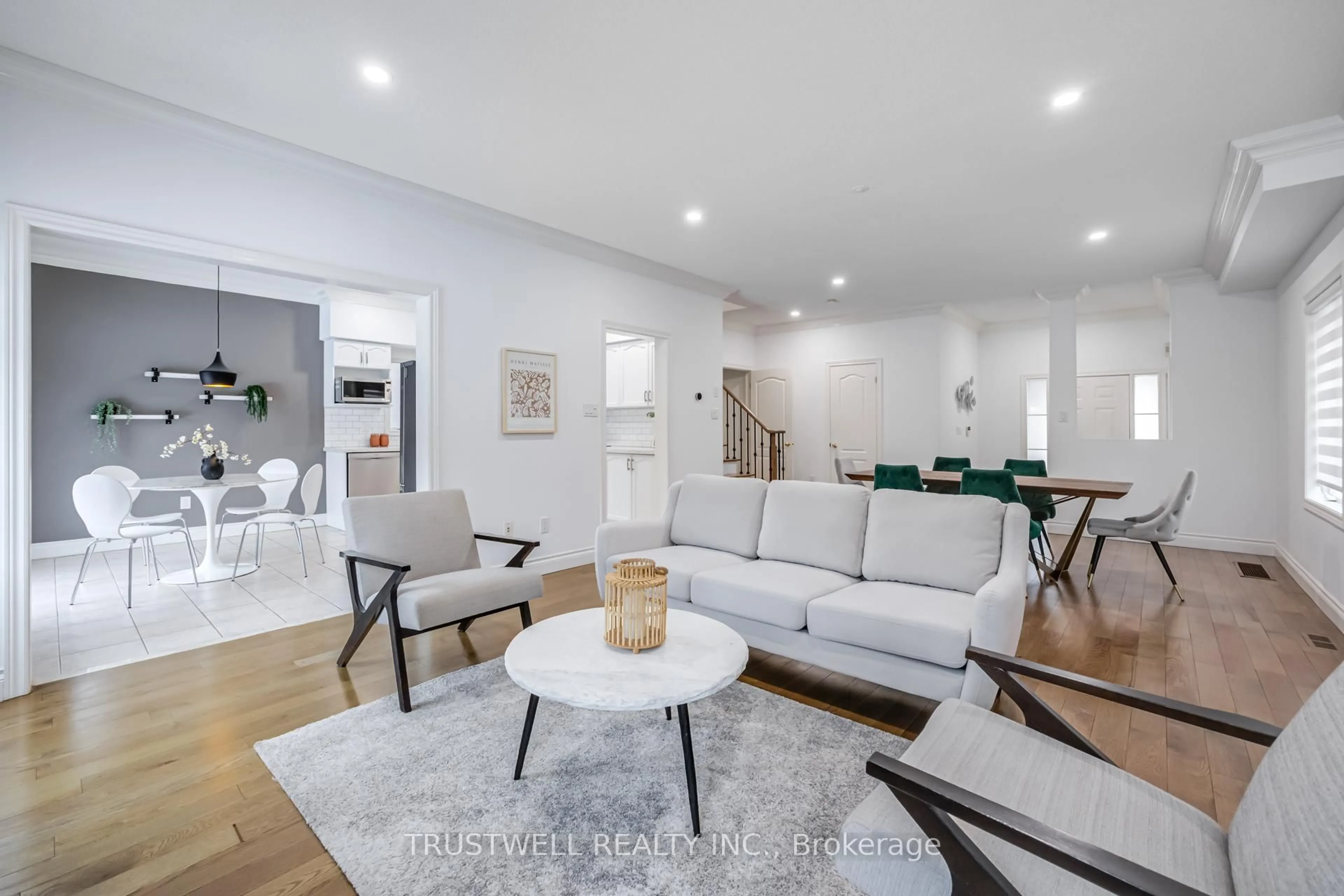 Living room with furniture, unknown for 467 Pleasant Ridge Ave, Vaughan Ontario L4J 8X2