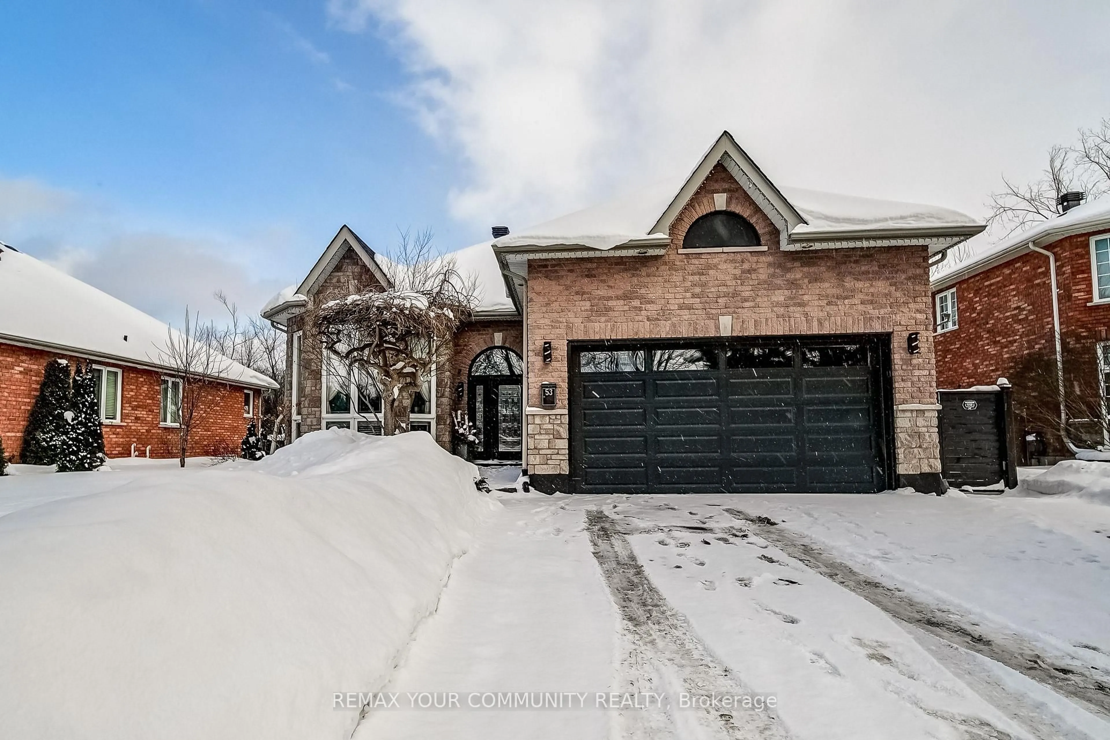 Home with brick exterior material, street for 53 Highcastle Ave, Georgina Ontario L4P 4B4