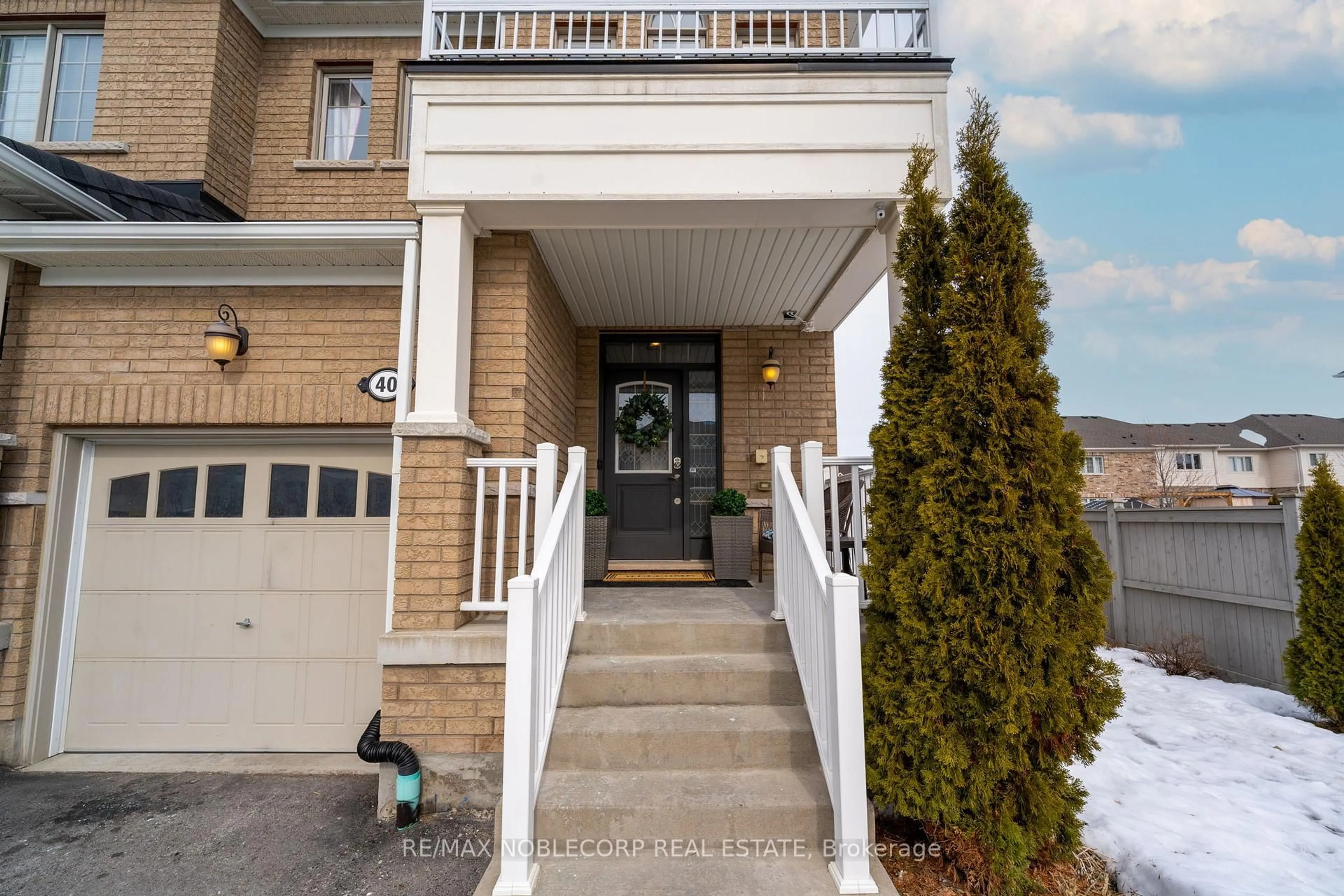 Unknown for 40 Sharpe Cres, New Tecumseth Ontario L0G 1W0