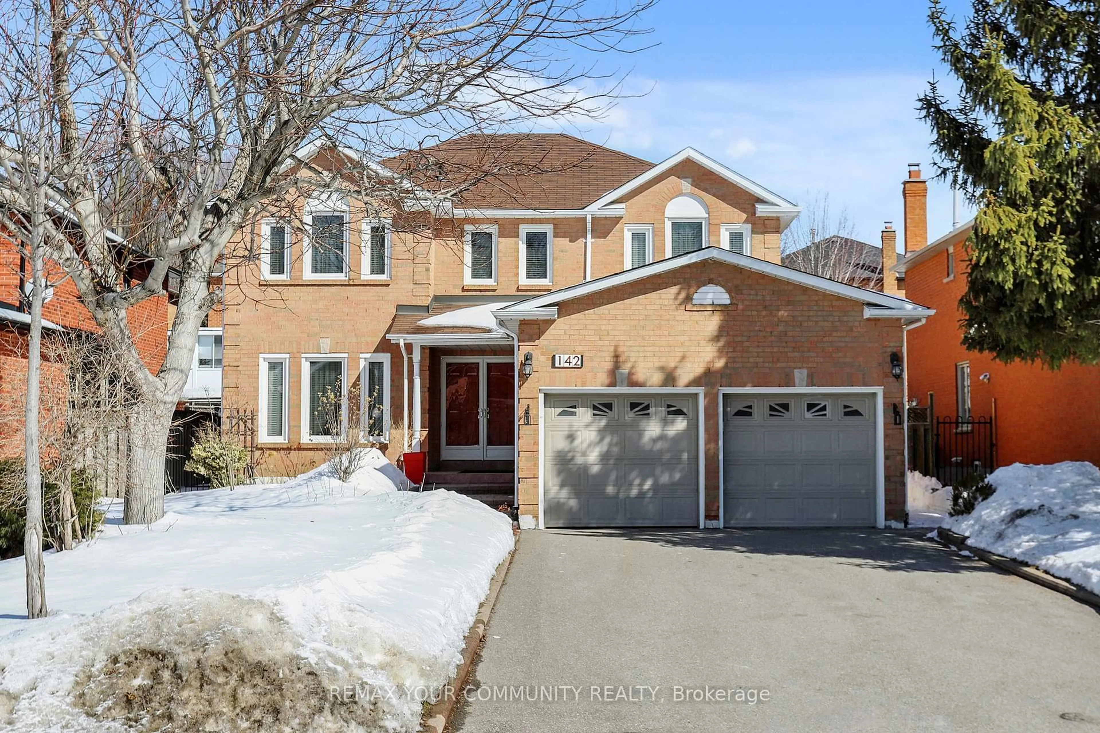 Home with brick exterior material, street for 142 Waterside Cres, Vaughan Ontario L6A 1V2