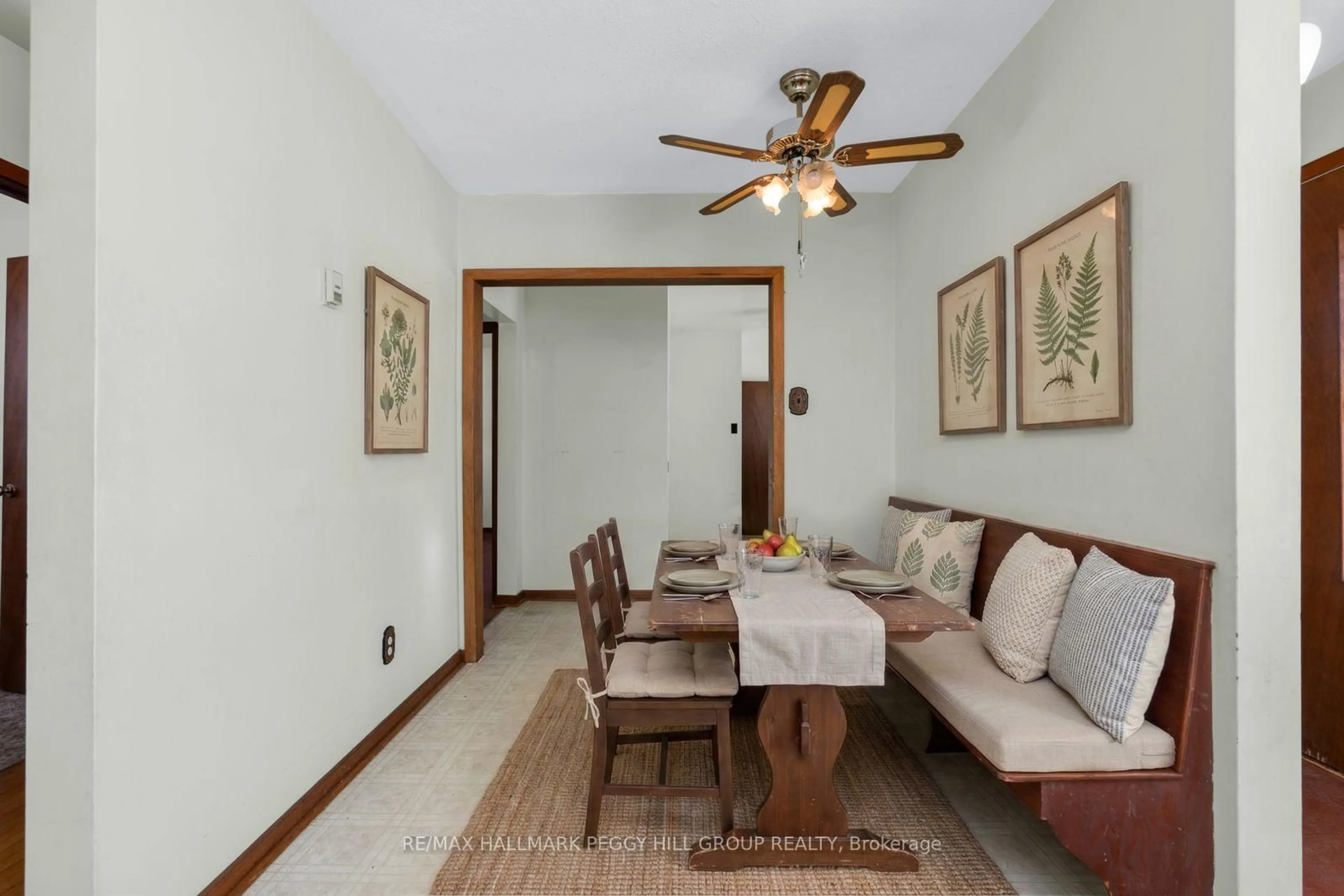 Living room with furniture, unknown for 1646 Big Bay Point Rd, Innisfil Ontario L9S 2R3