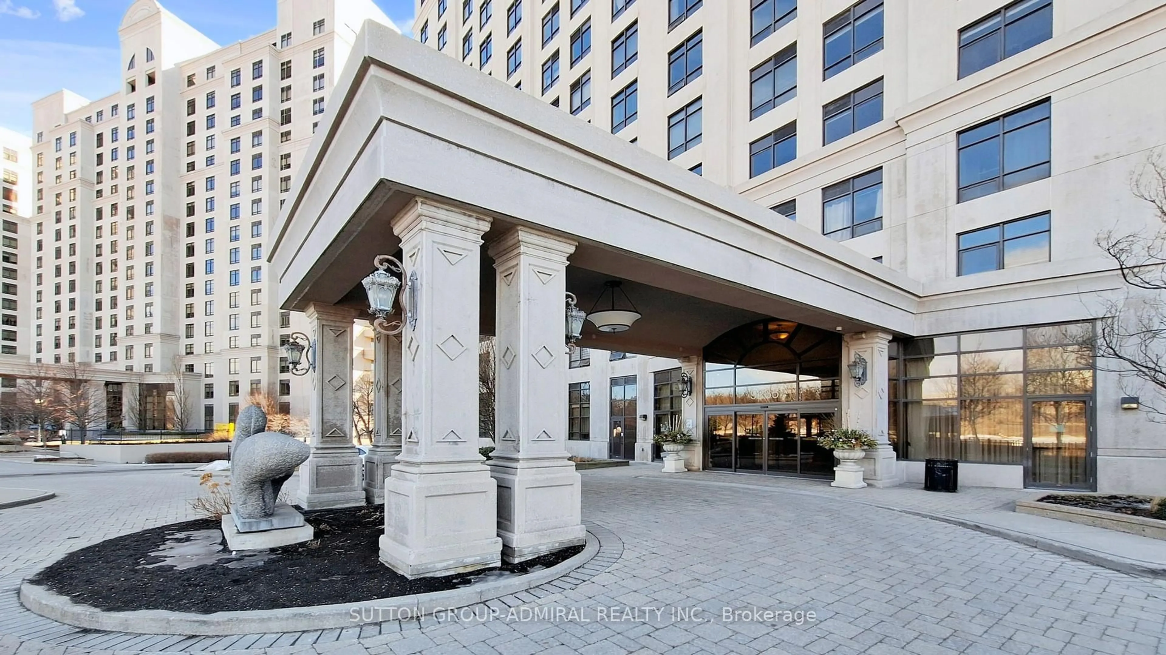 Lobby for 9235 Jane St #511, Vaughan Ontario L6A 0J8