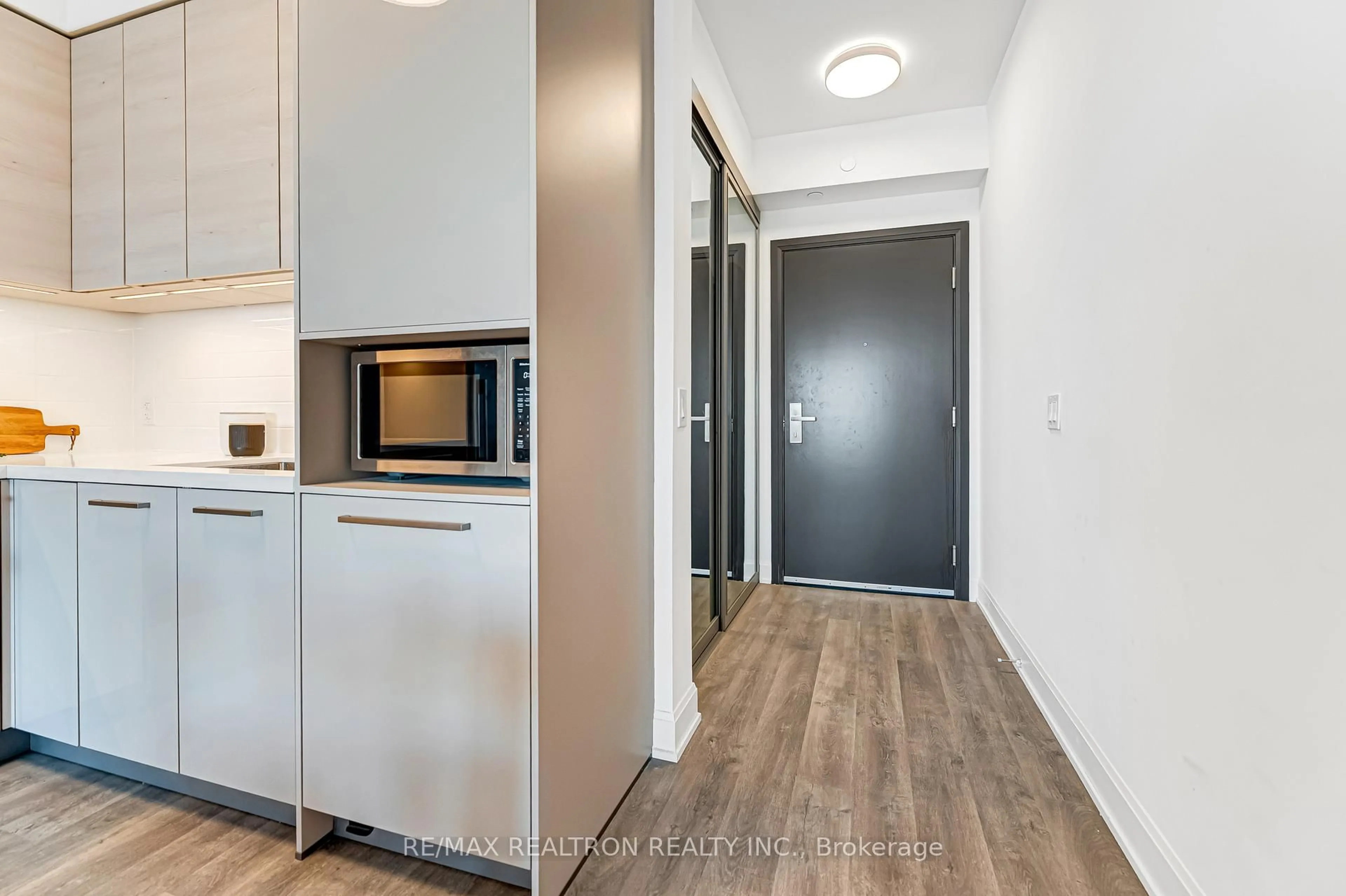 Unknown for 38 Simcoe Prom #403C, Markham Ontario L6G 0H7