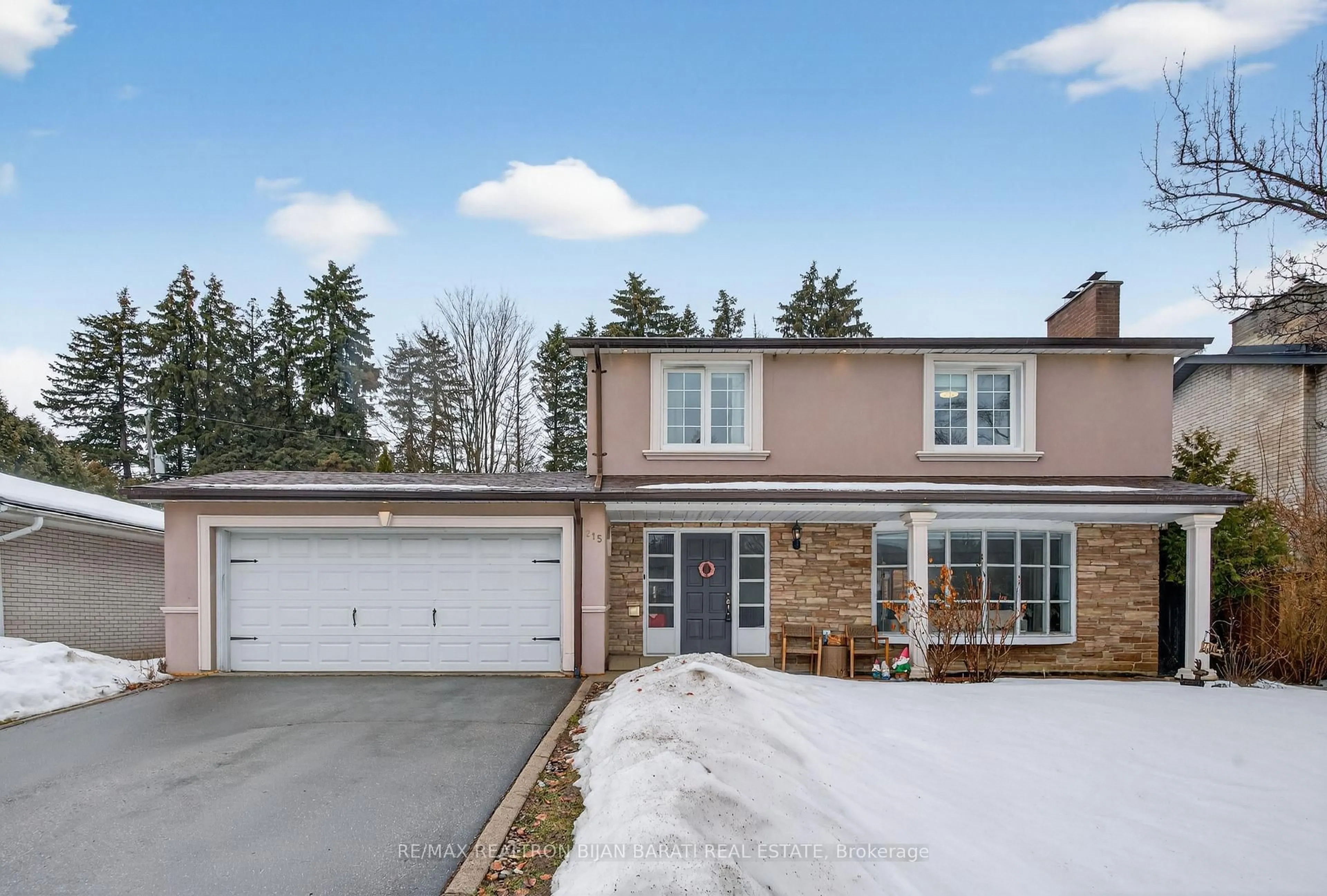 Unknown for 215 Grandview Ave, Markham Ontario L3T 1J3