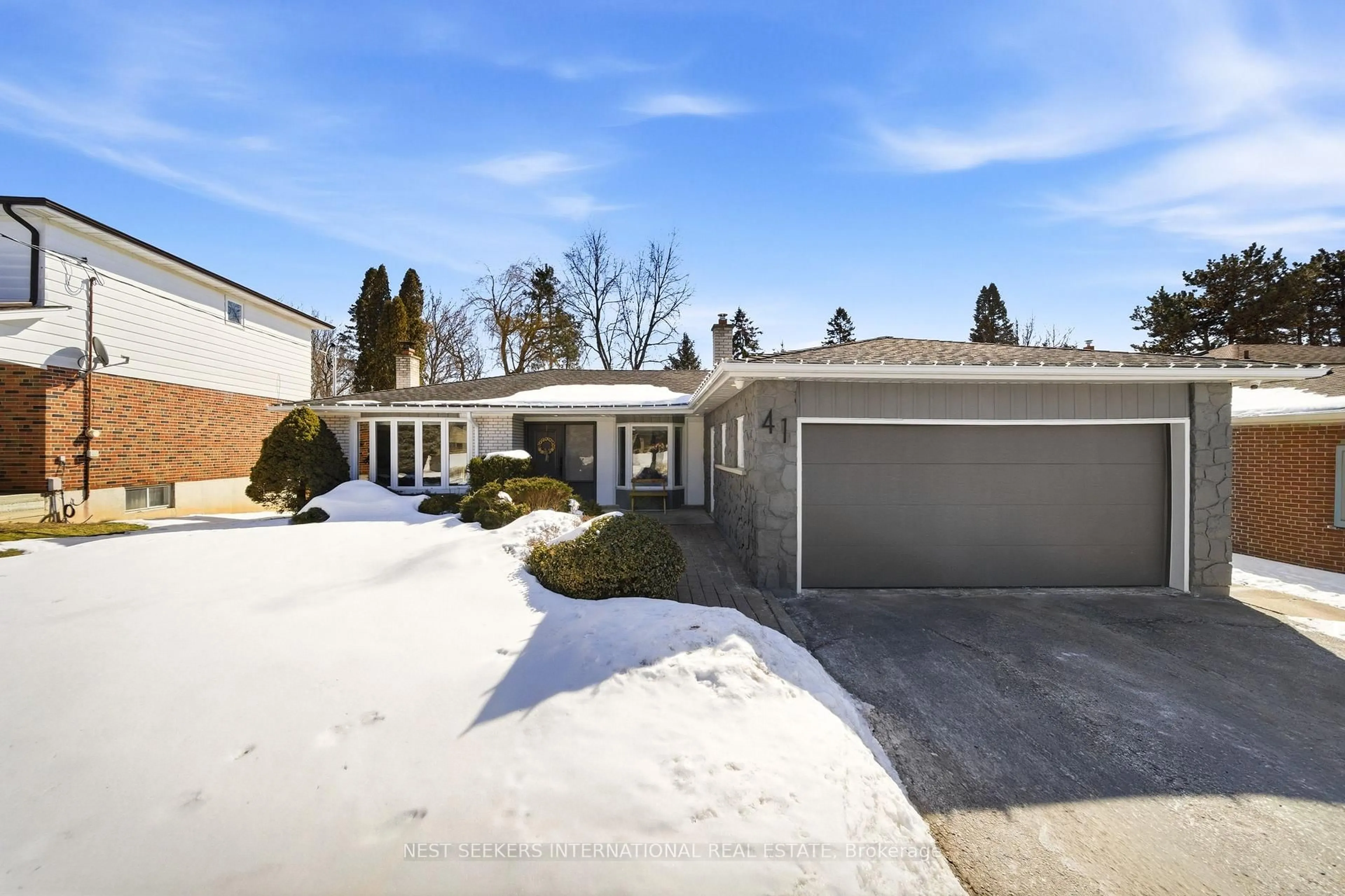 Unknown for 41 Camlaren Cres, Vaughan Ontario L0J 1C0